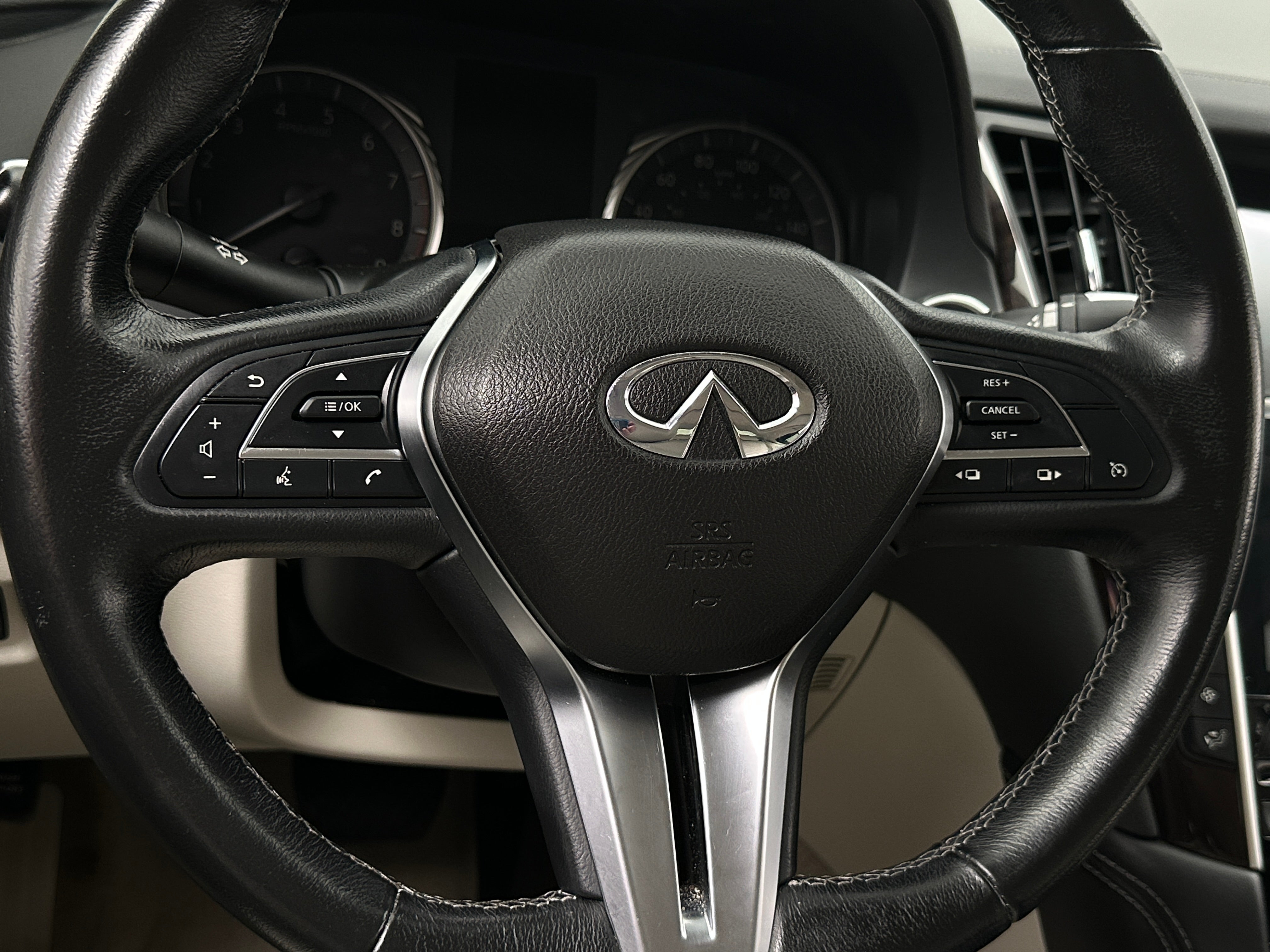 2019 INFINITI Q50 Luxe 4