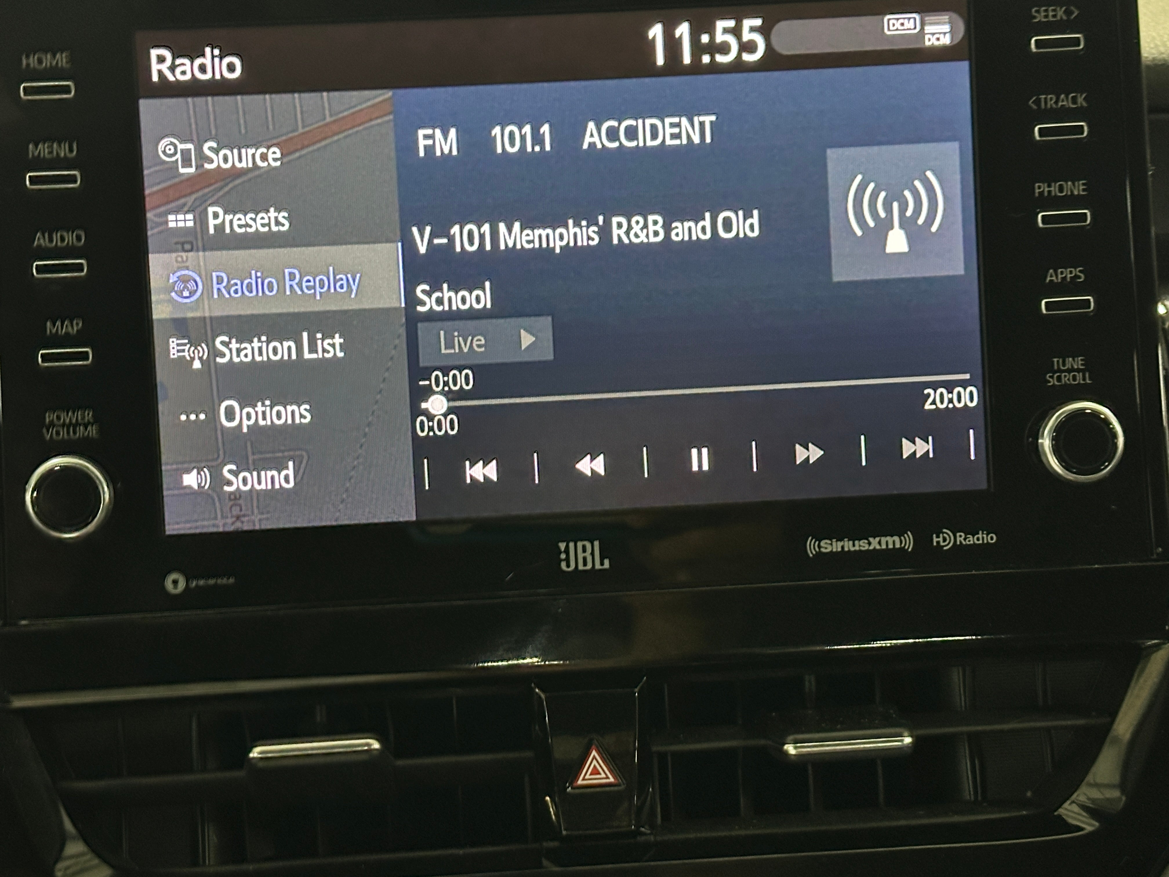 2021 Toyota Camry XLE 3
