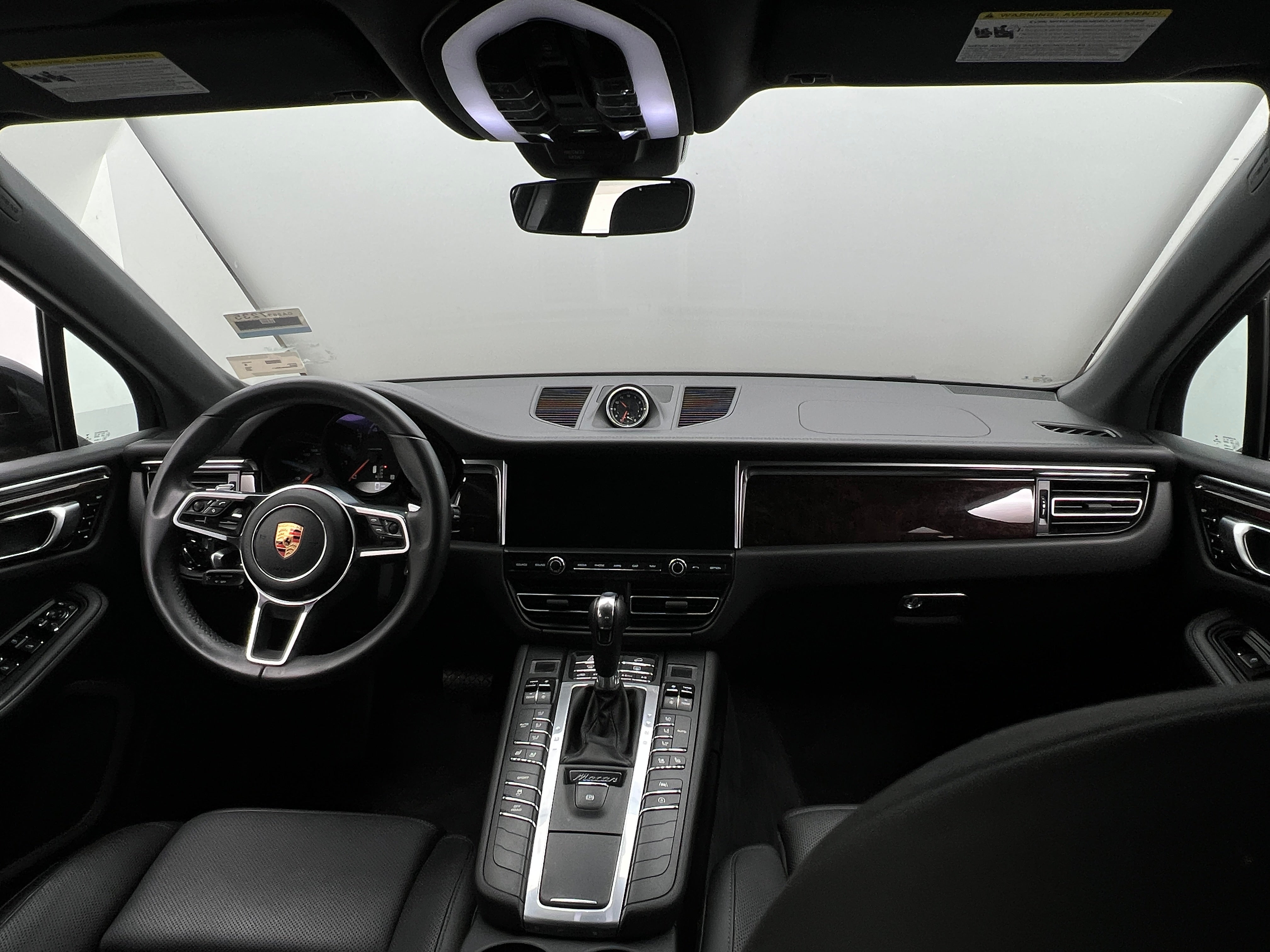 2019 Porsche Macan Base 2