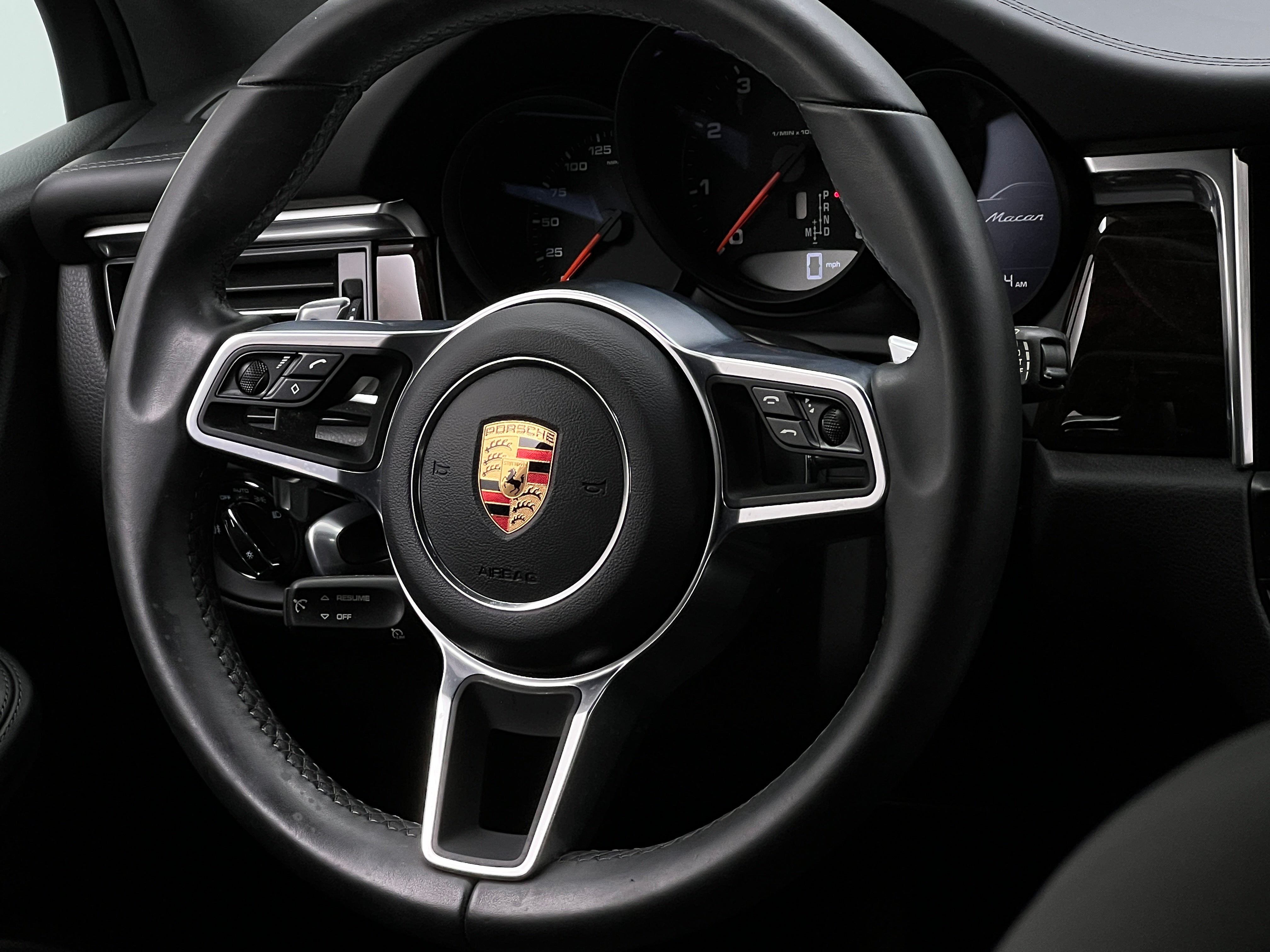 2019 Porsche Macan Base 4