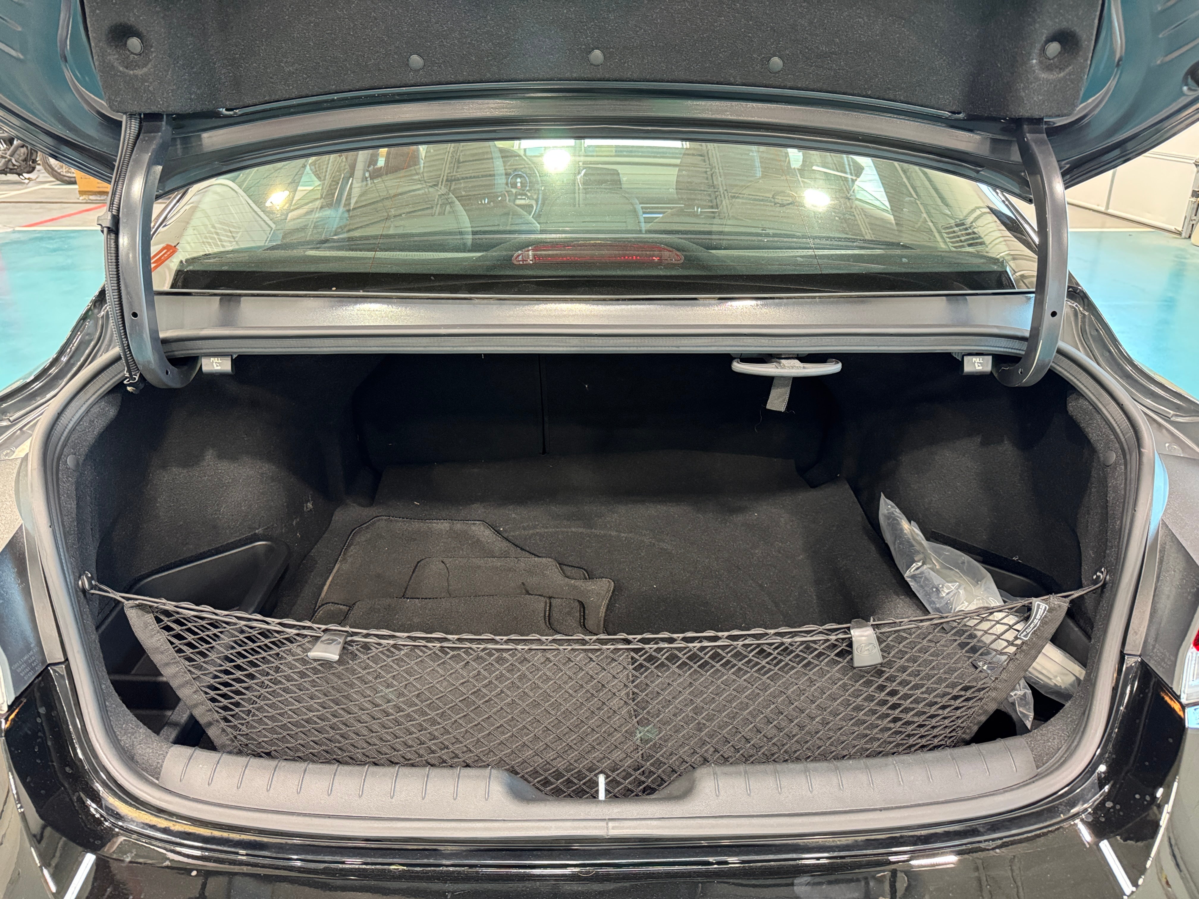 2022 Hyundai Elantra Limited Edition 6