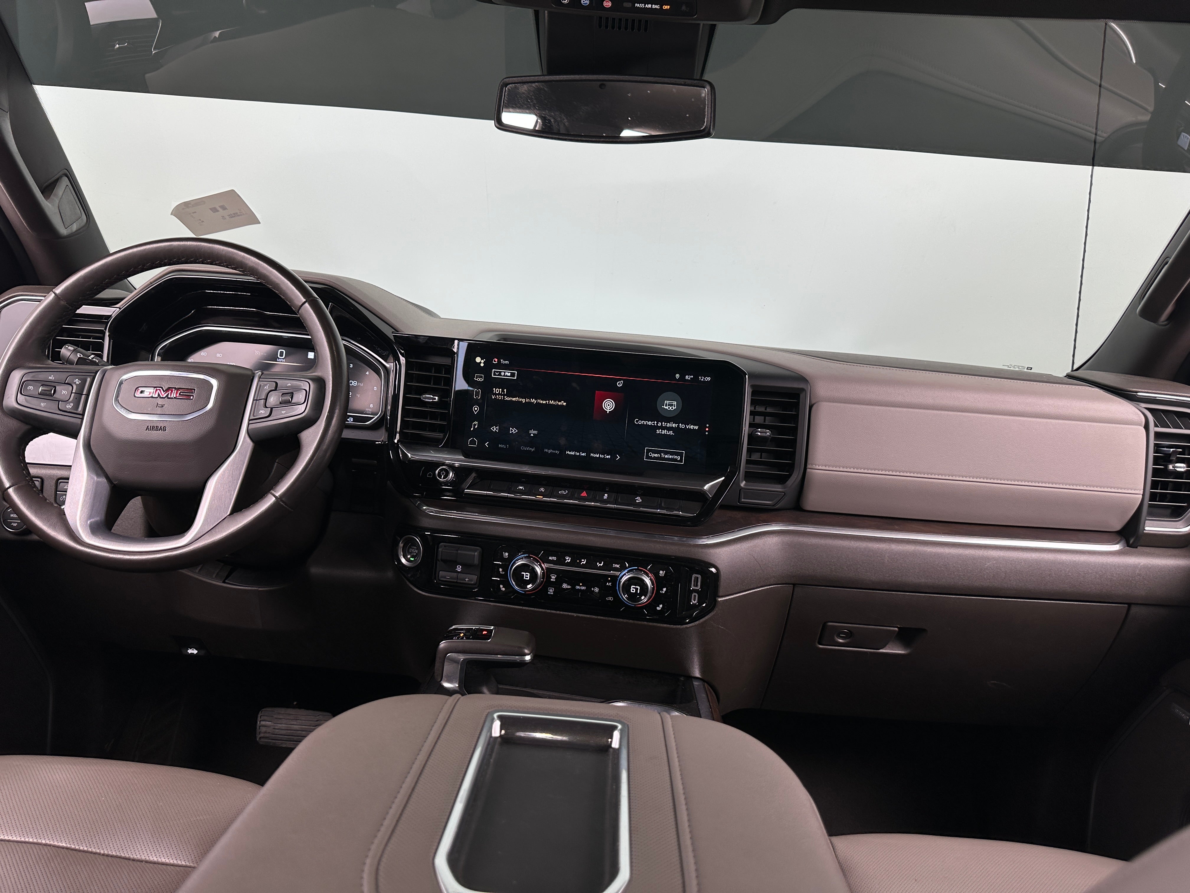 Thumbnail: 2022 GMC Sierra 1500 - 2