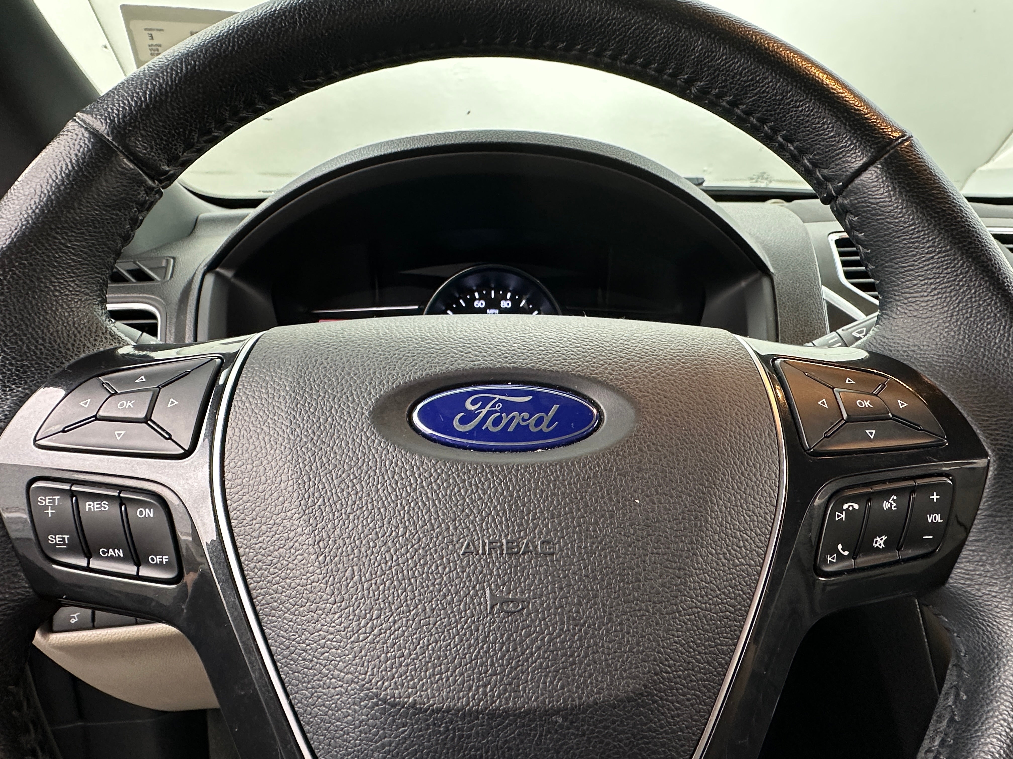 2018 Ford Explorer Limited 4