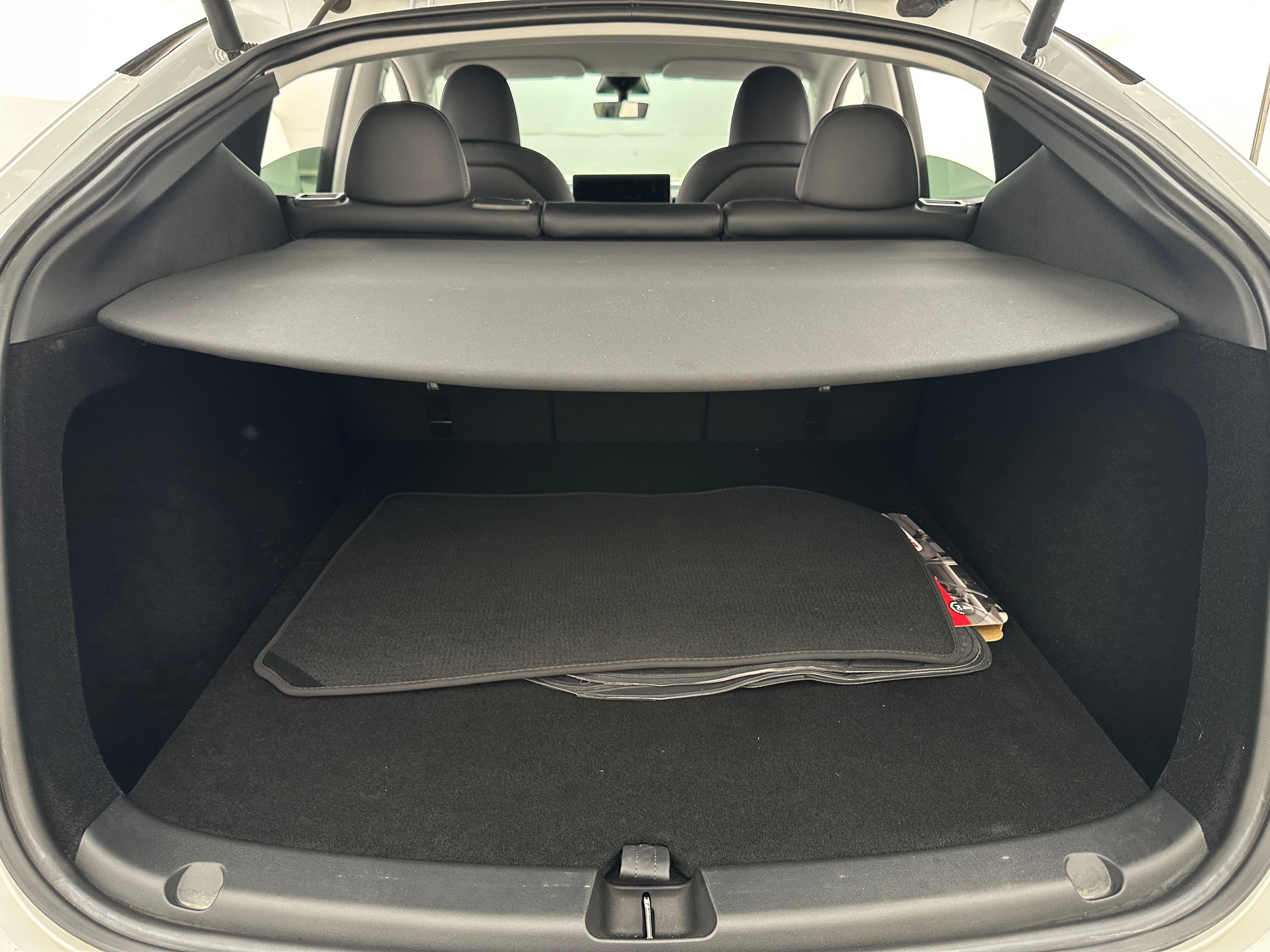 2023 Tesla Model Y Standard Range 6
