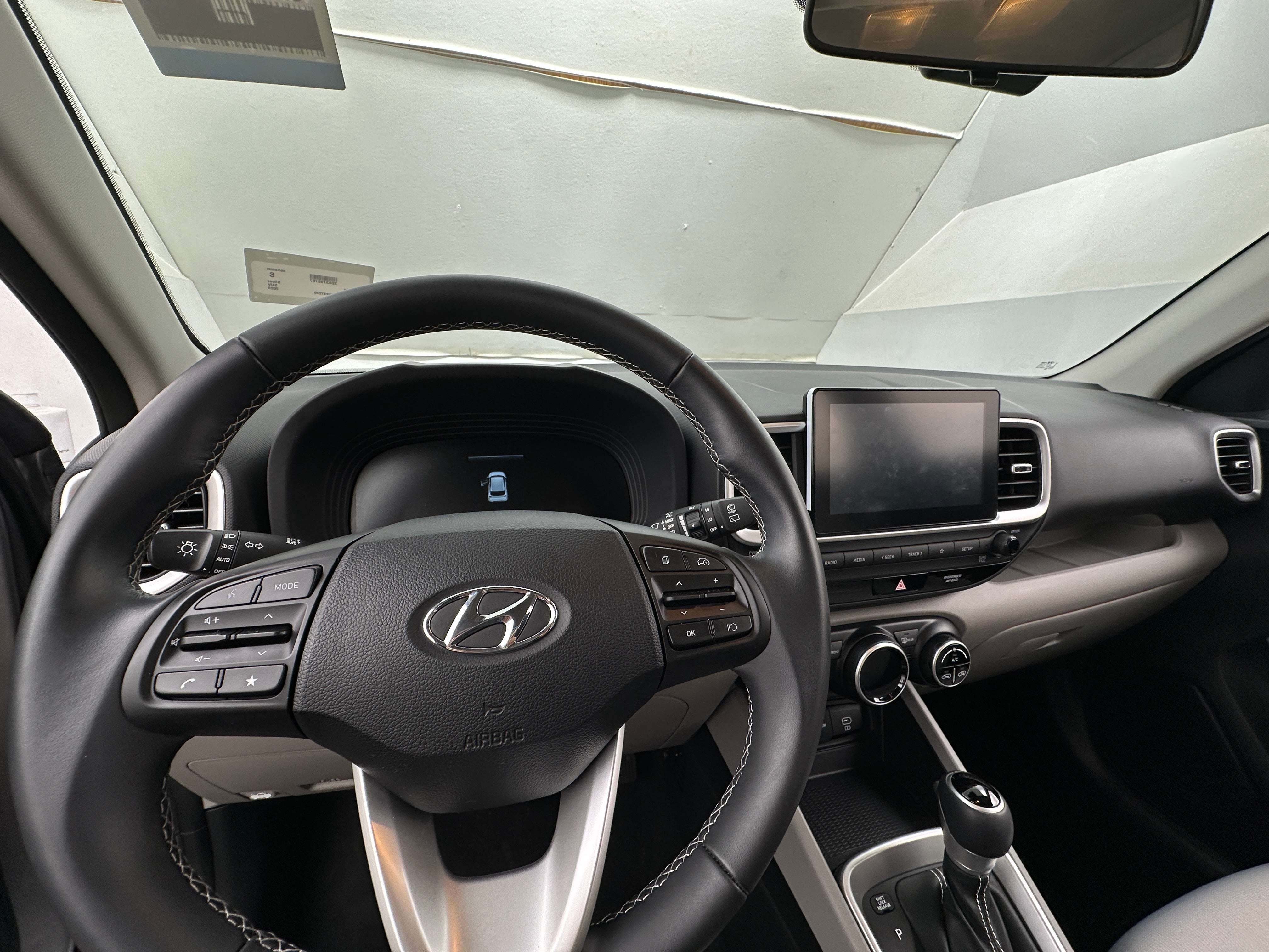 2023 Hyundai Venue SEL 3