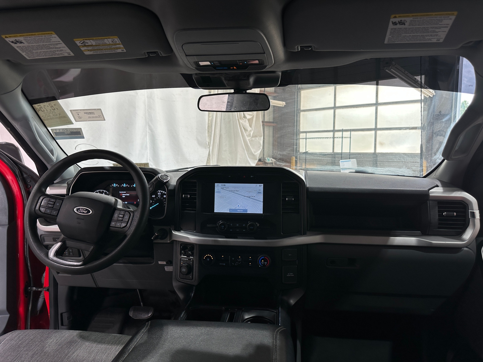 Thumbnail: 2022 Ford Econoline - 3