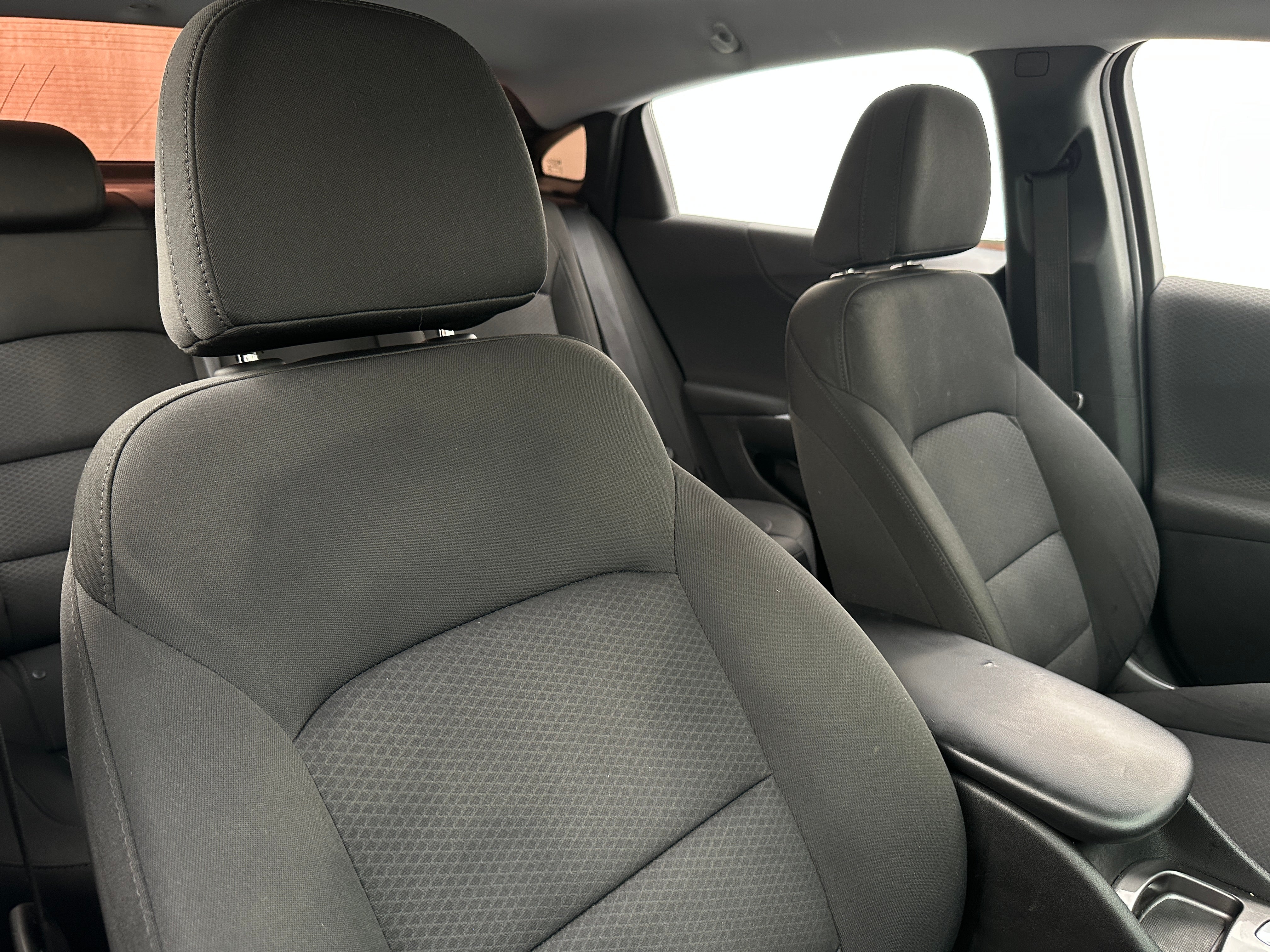 2018 Chevrolet Malibu LS 2