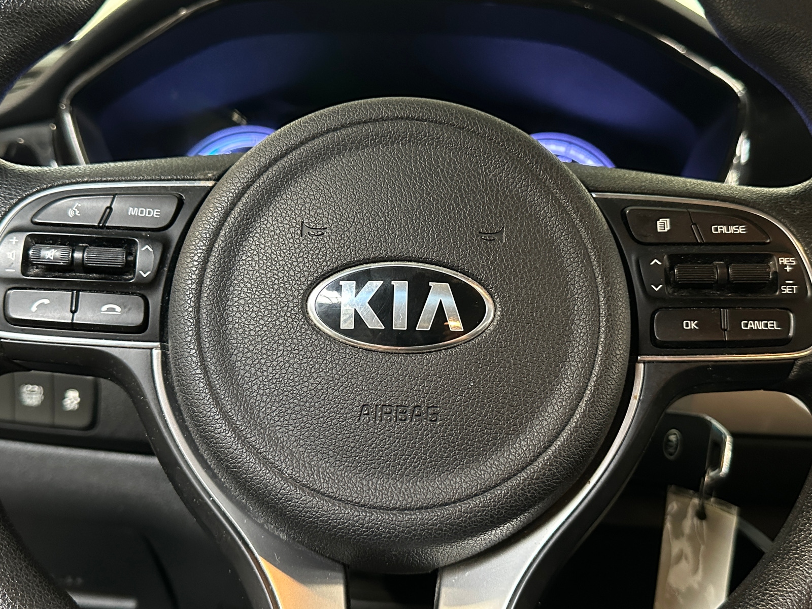 Thumbnail: 2020 Kia Niro - 5