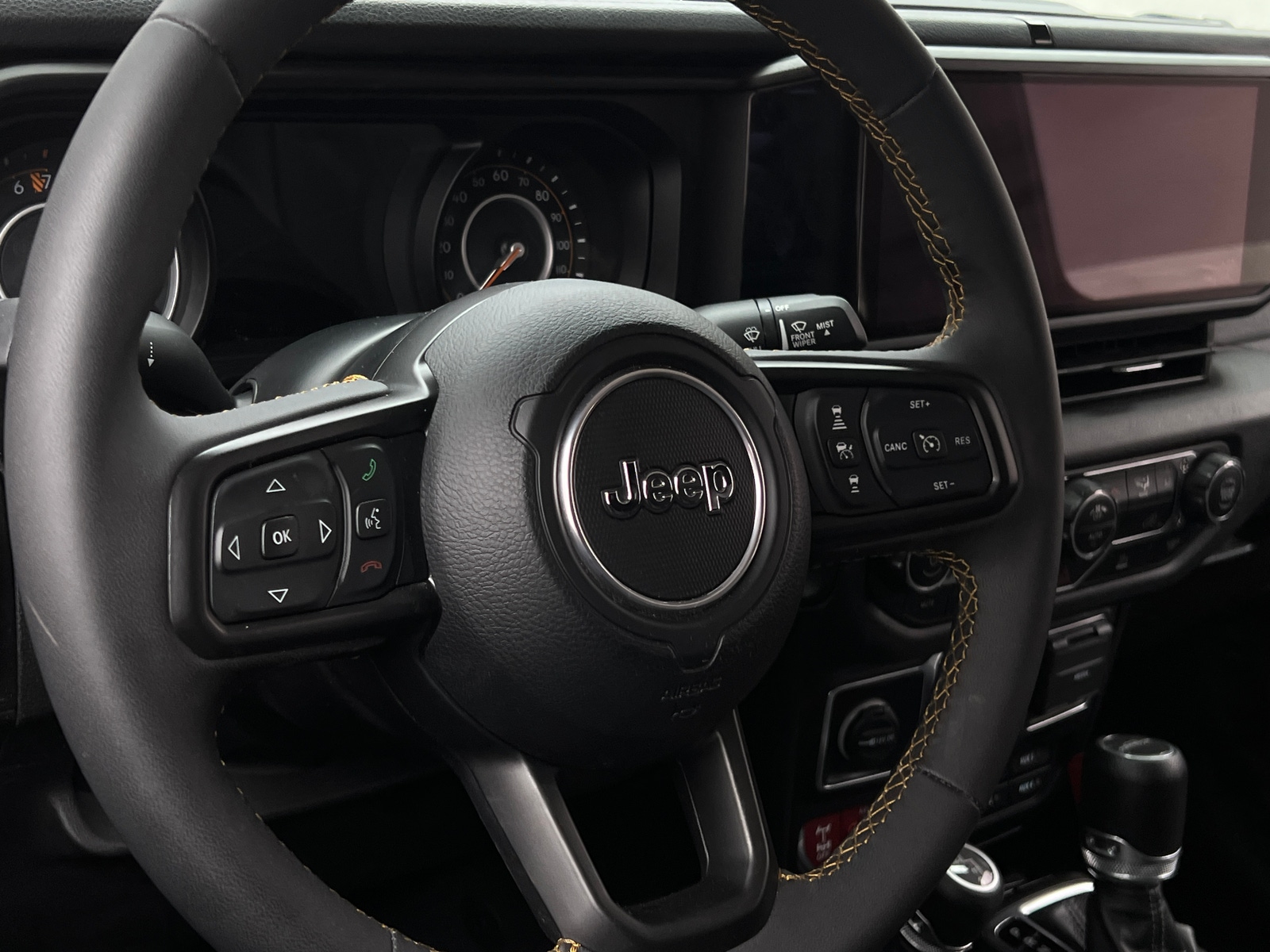 Thumbnail: 2024 Jeep Gladiator - 5