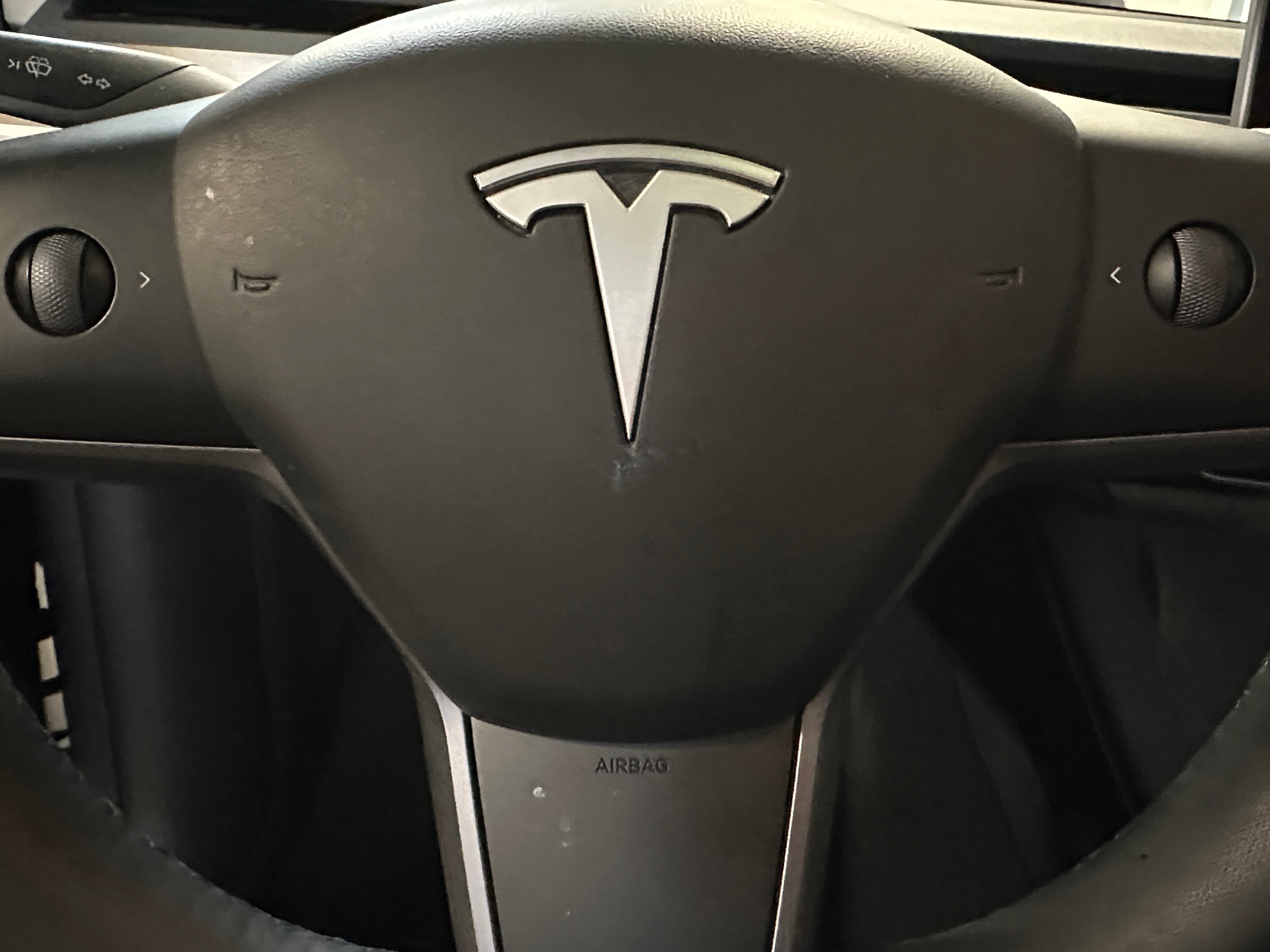 2023 Tesla Model Y Long Range 4