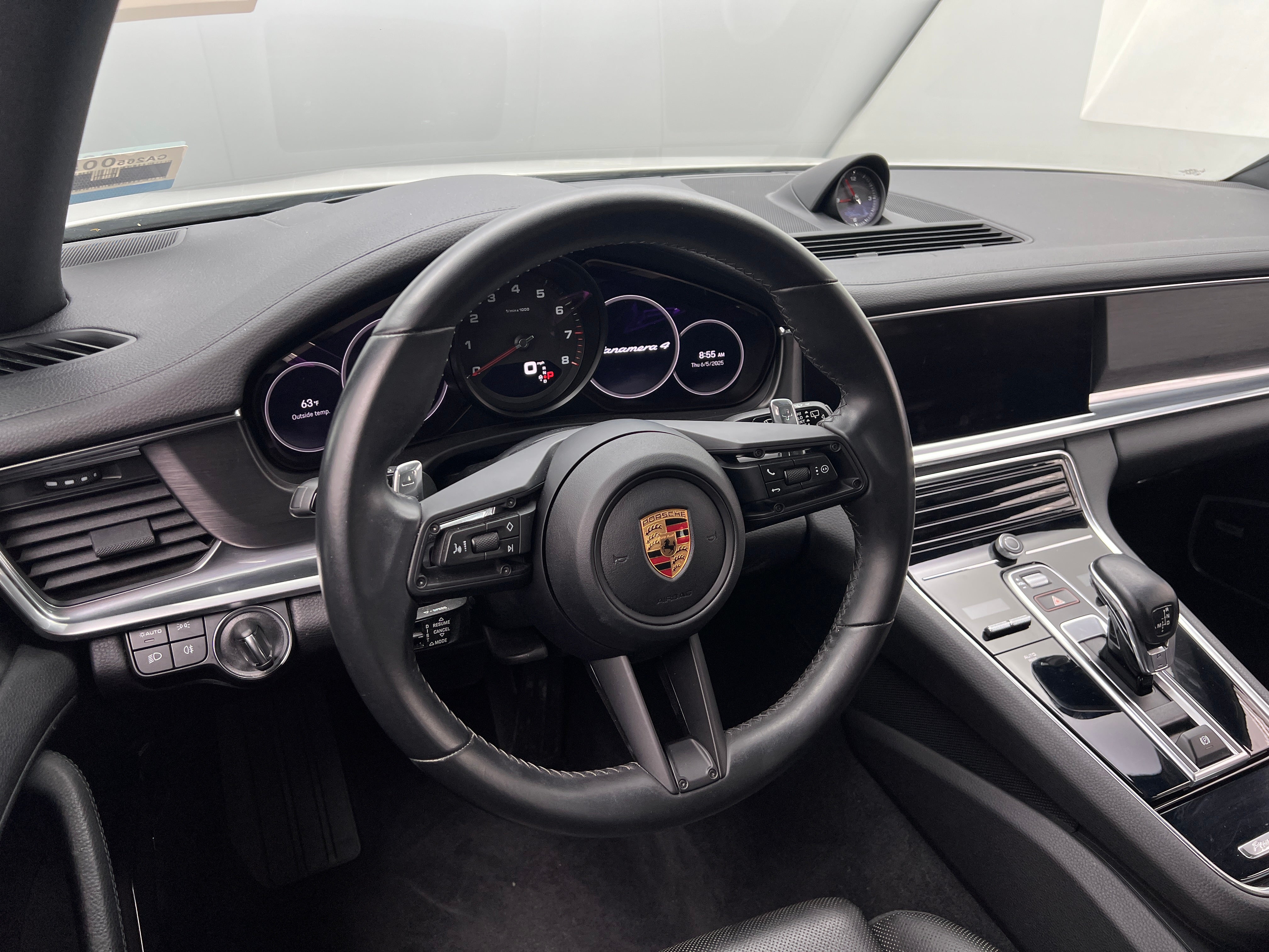 2023 Porsche Panamera 4 4