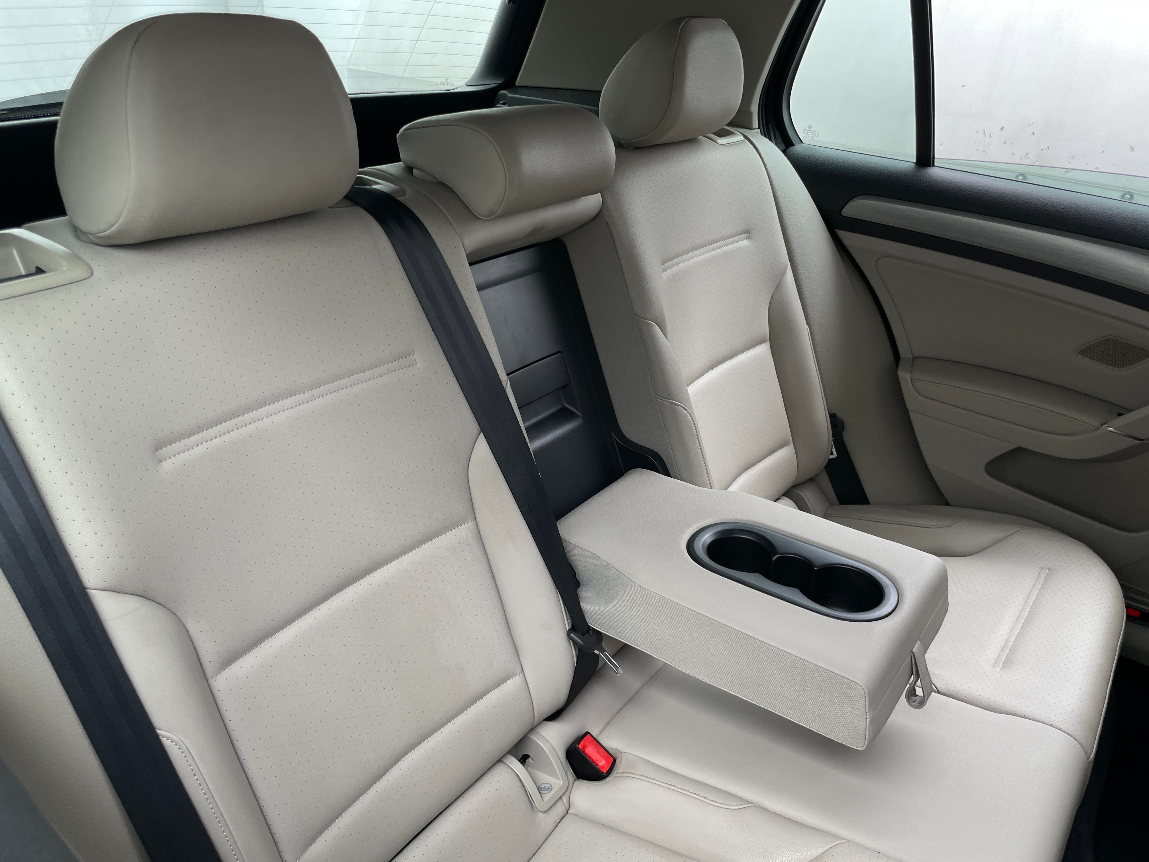 2015 Volkswagen Golf S 5