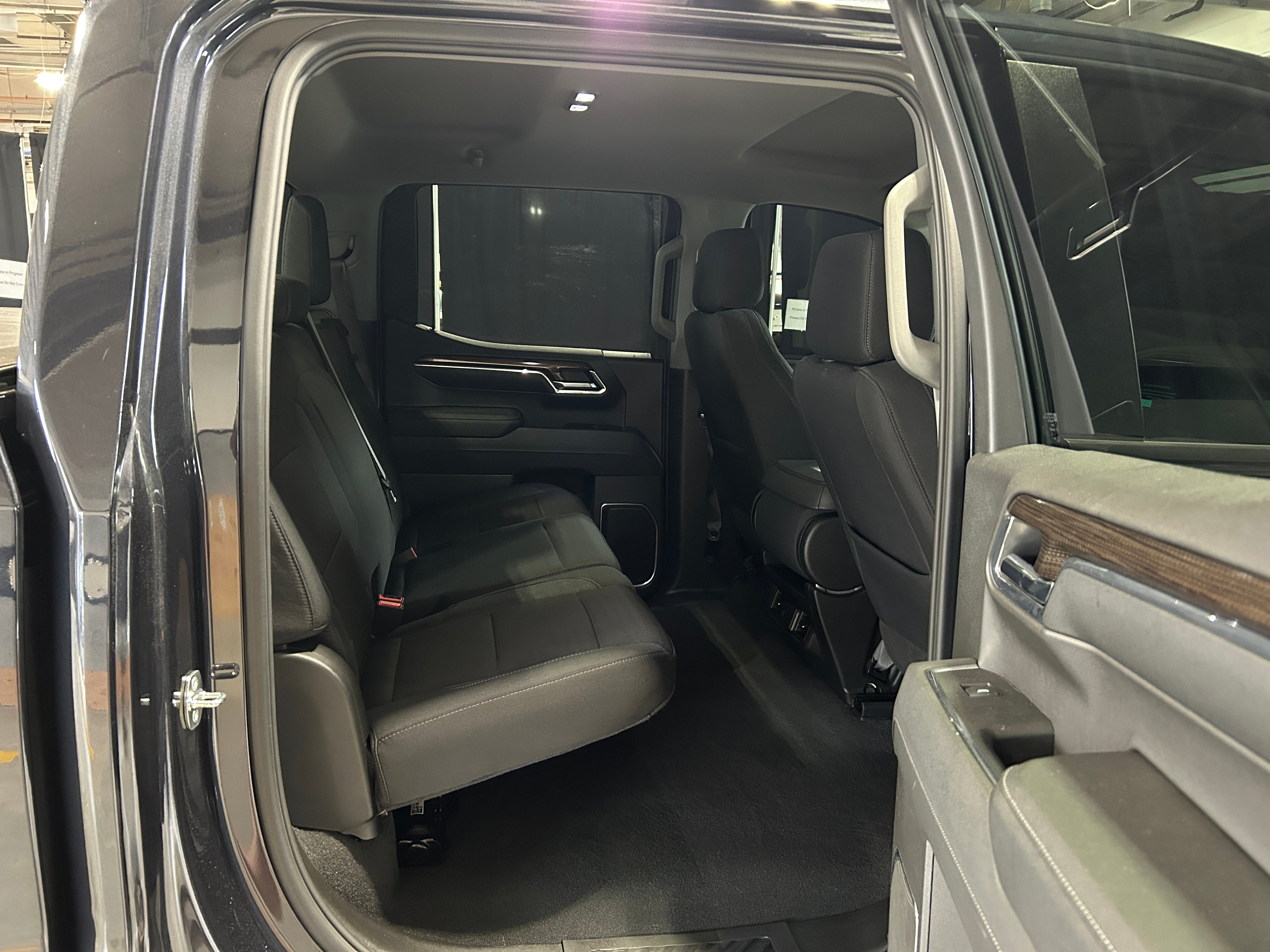 2023 Chevrolet Silverado 1500 RST 6