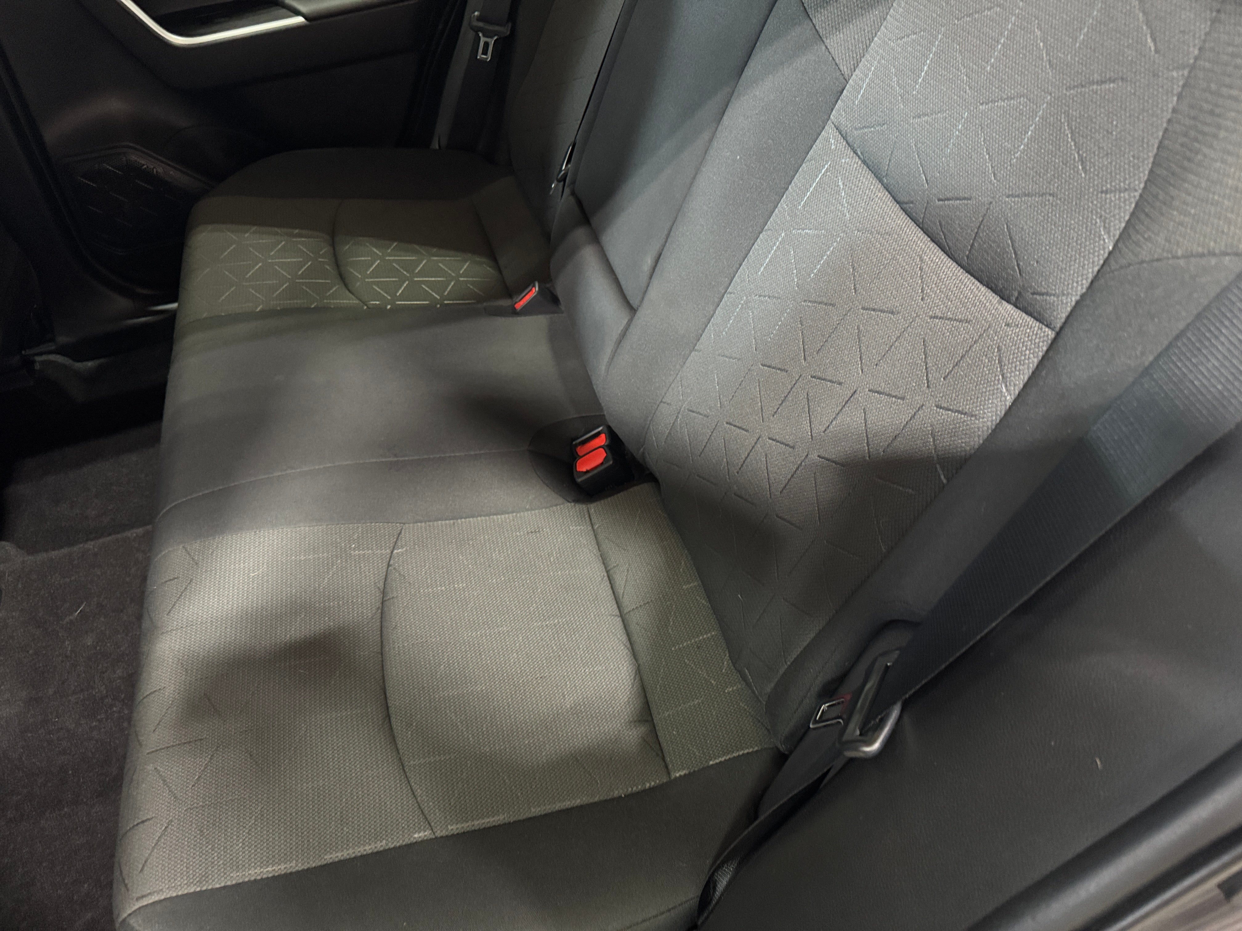 2021 Toyota RAV4 XLE 6