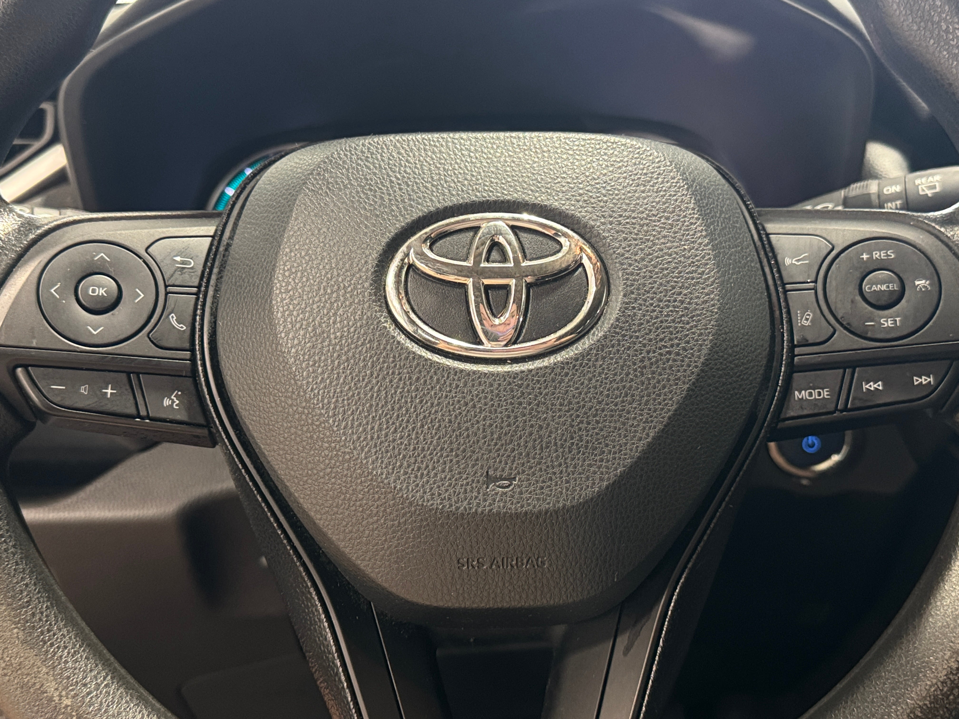 2021 Toyota RAV4 XLE 5