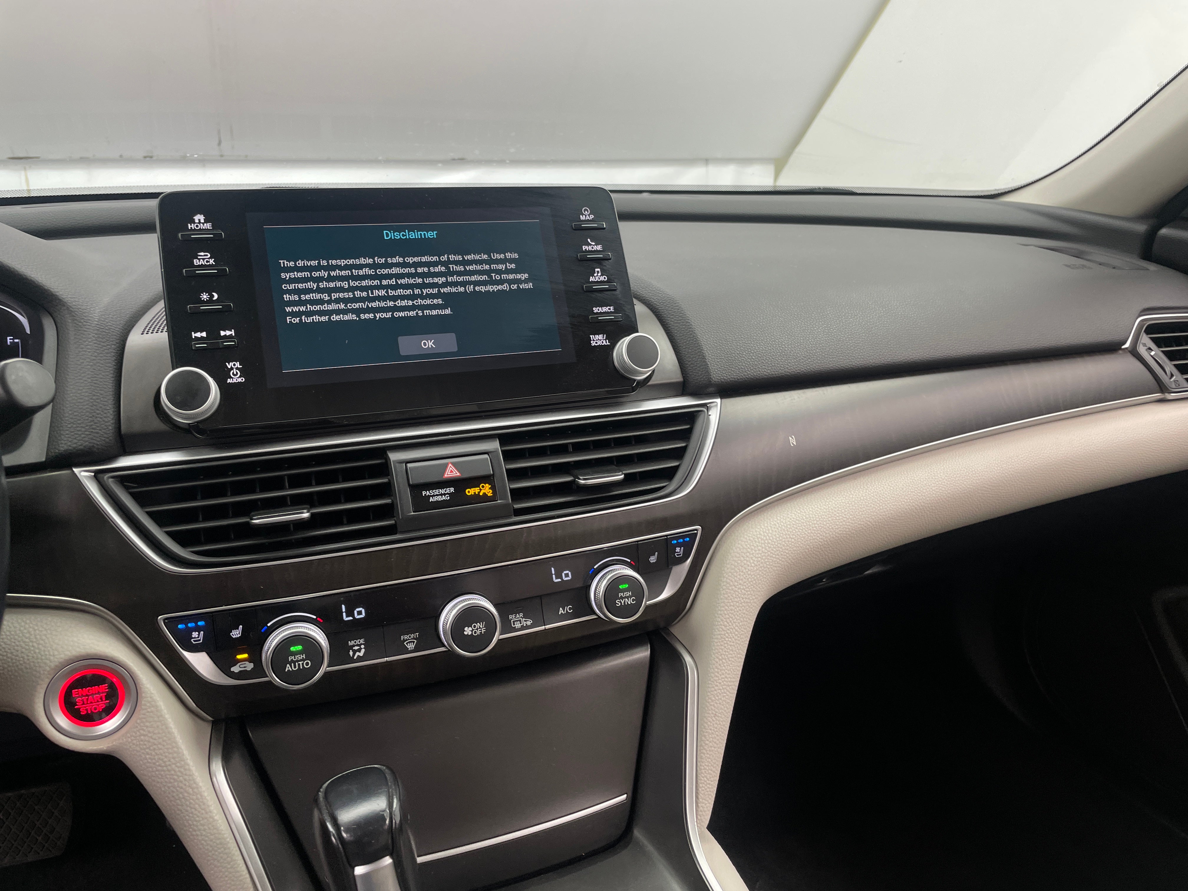 2018 Honda Accord Touring 3