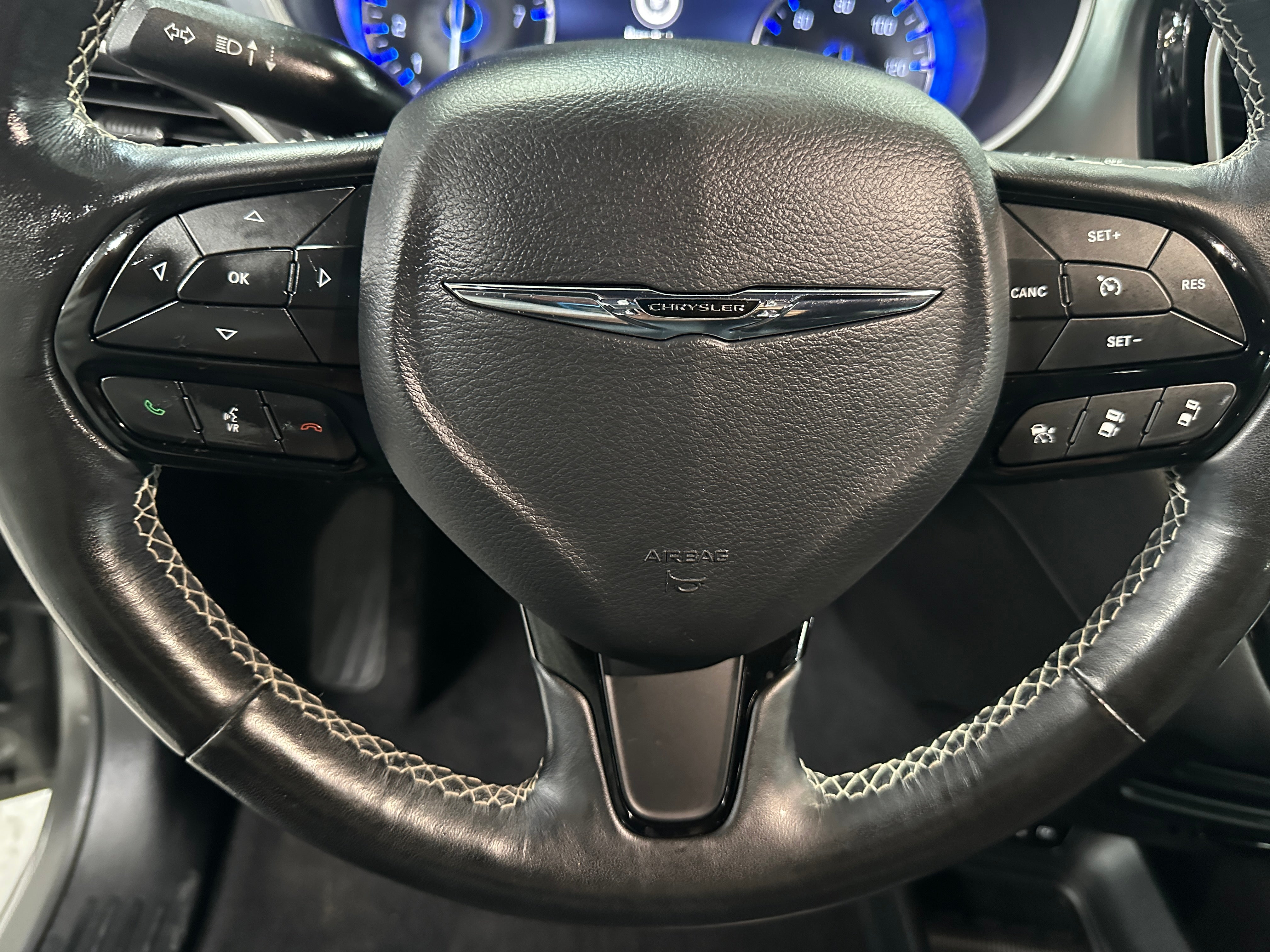 2021 Chrysler Pacifica Touring L 4