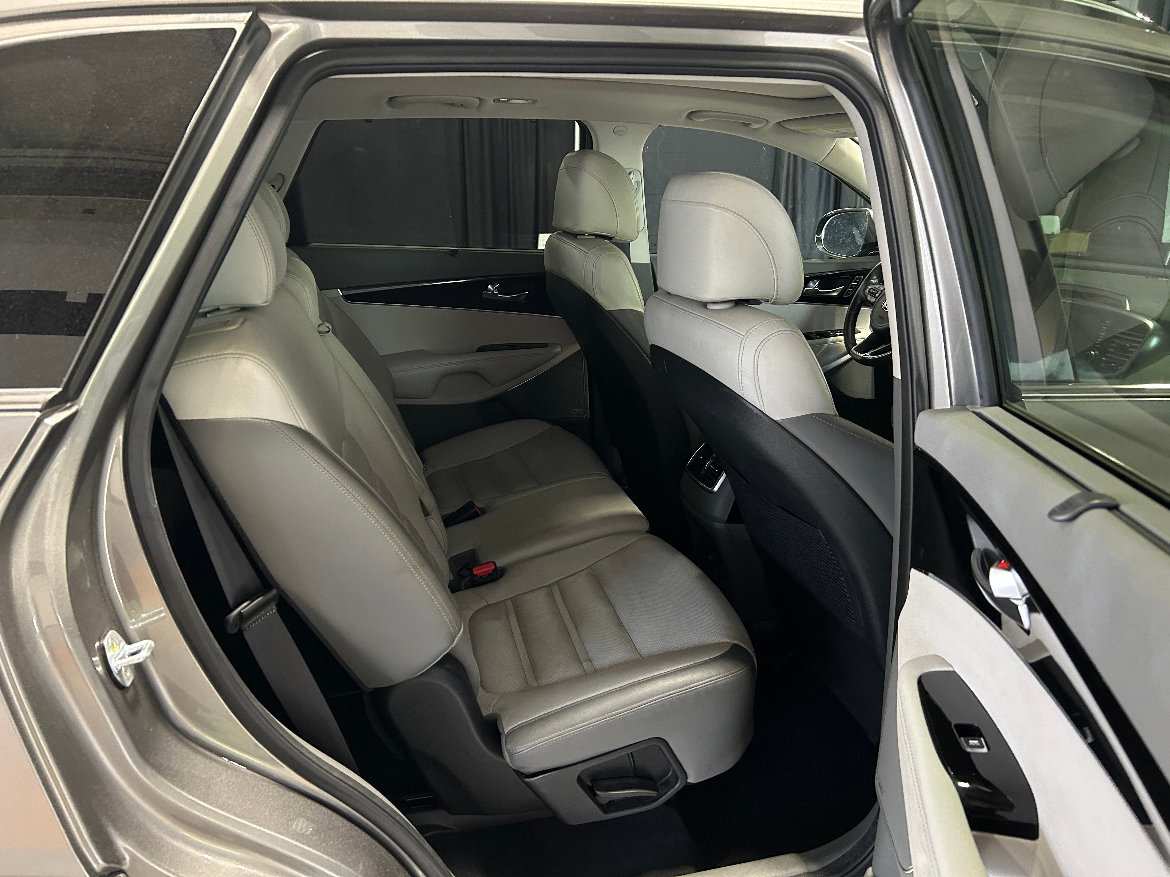 2017 Kia Sorento SX 5