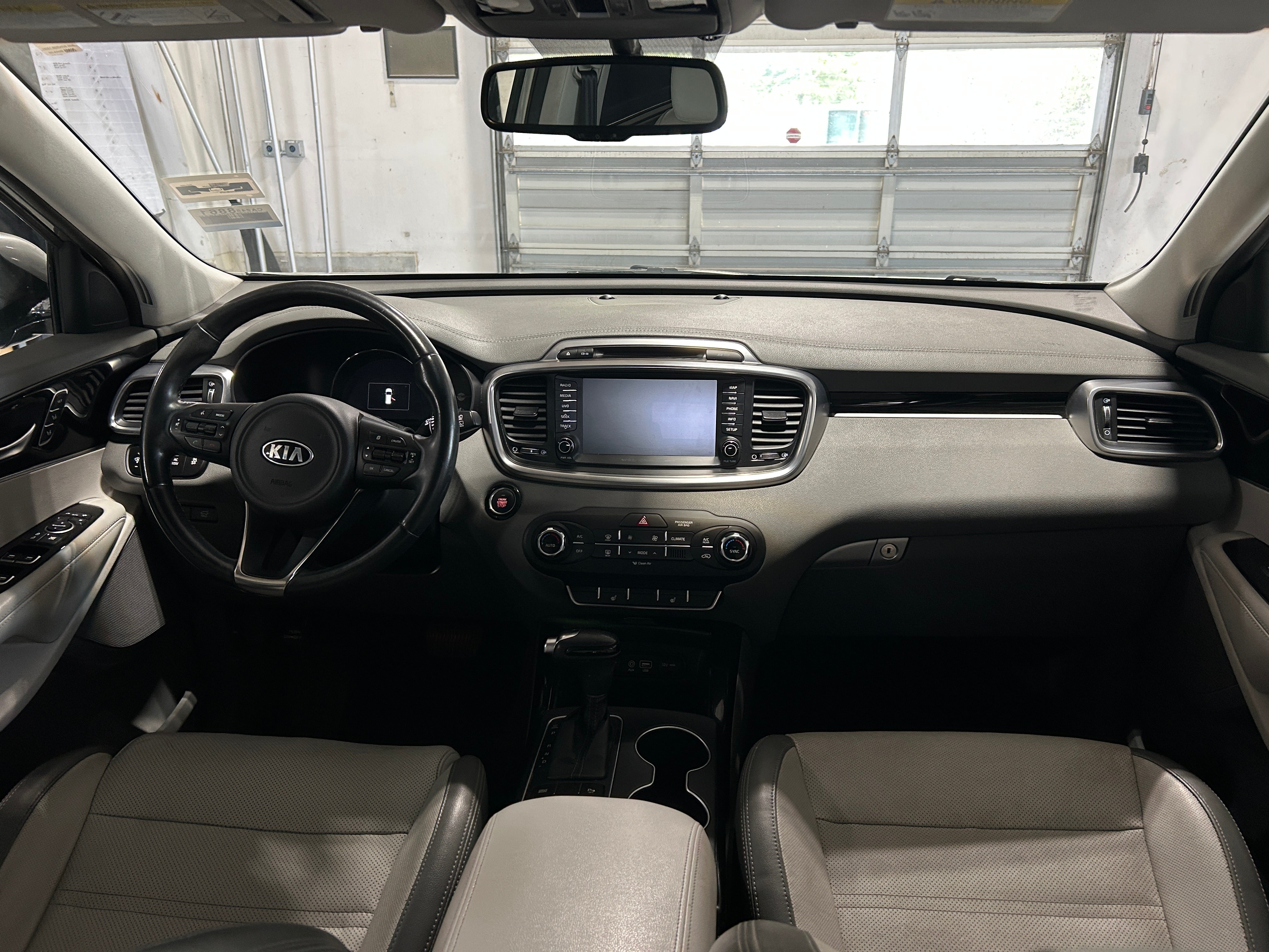 2017 Kia Sorento SX 2