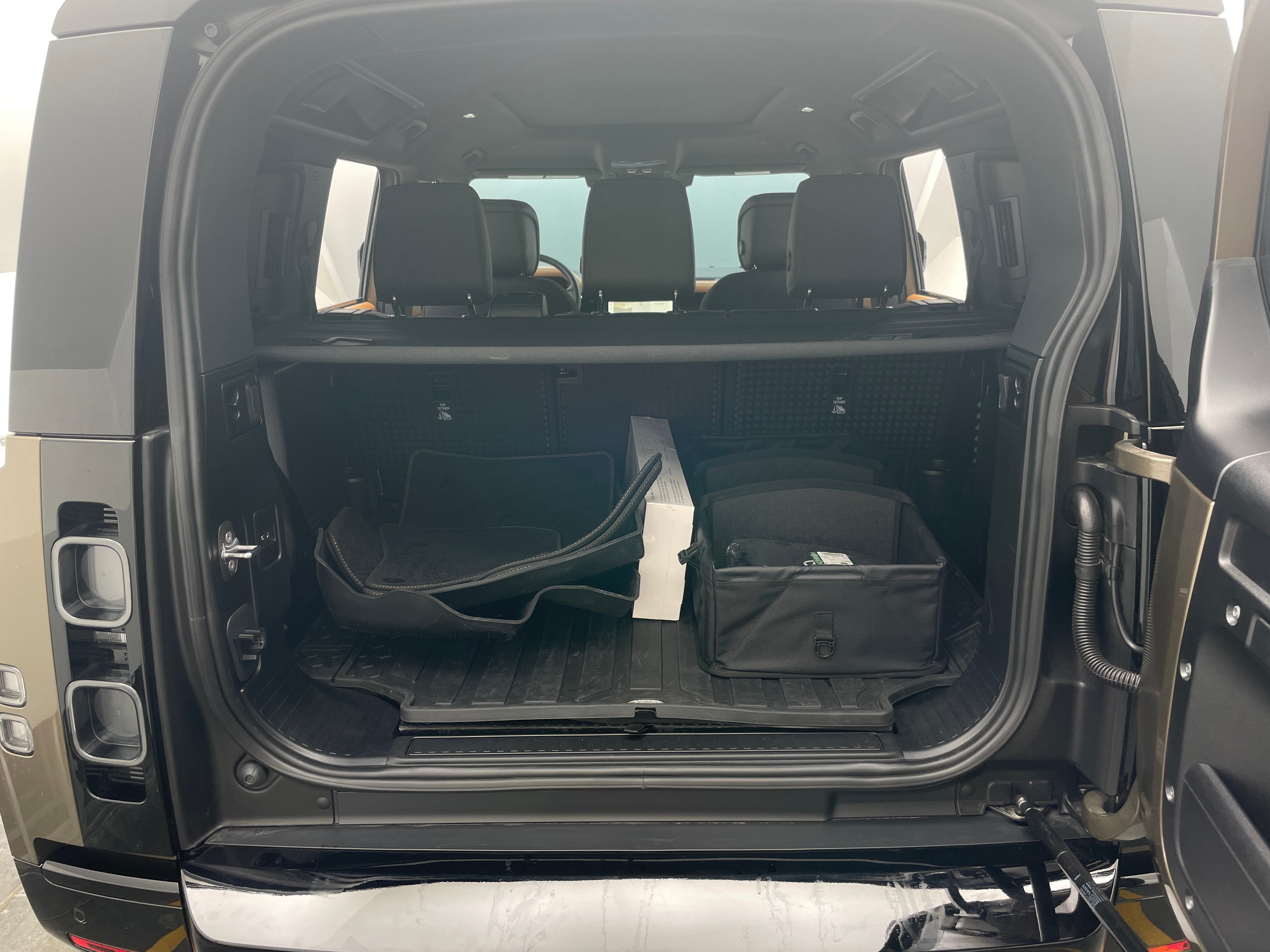 2023 Land Rover Defender 110 6