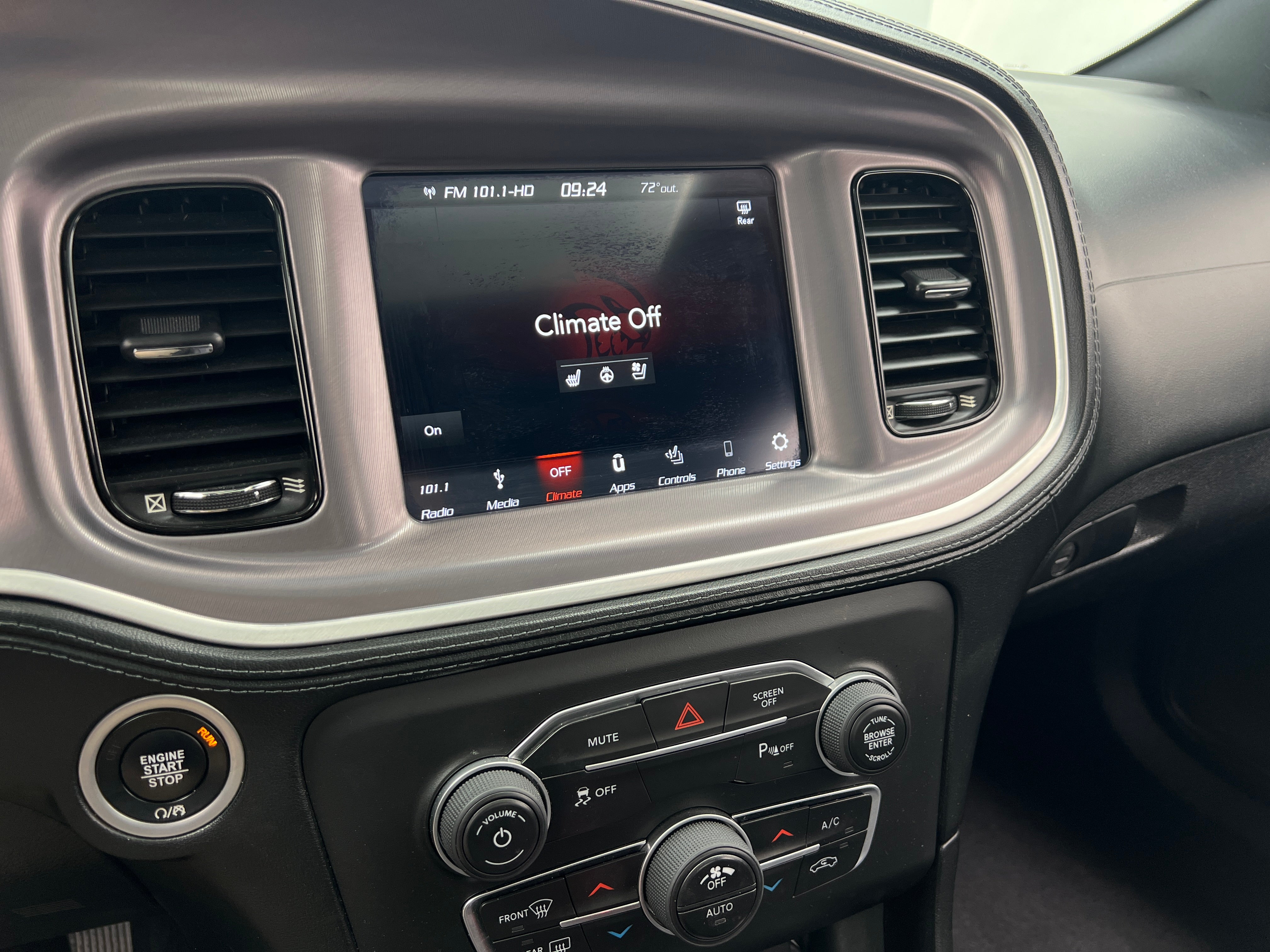 2019 Dodge Charger SXT 3
