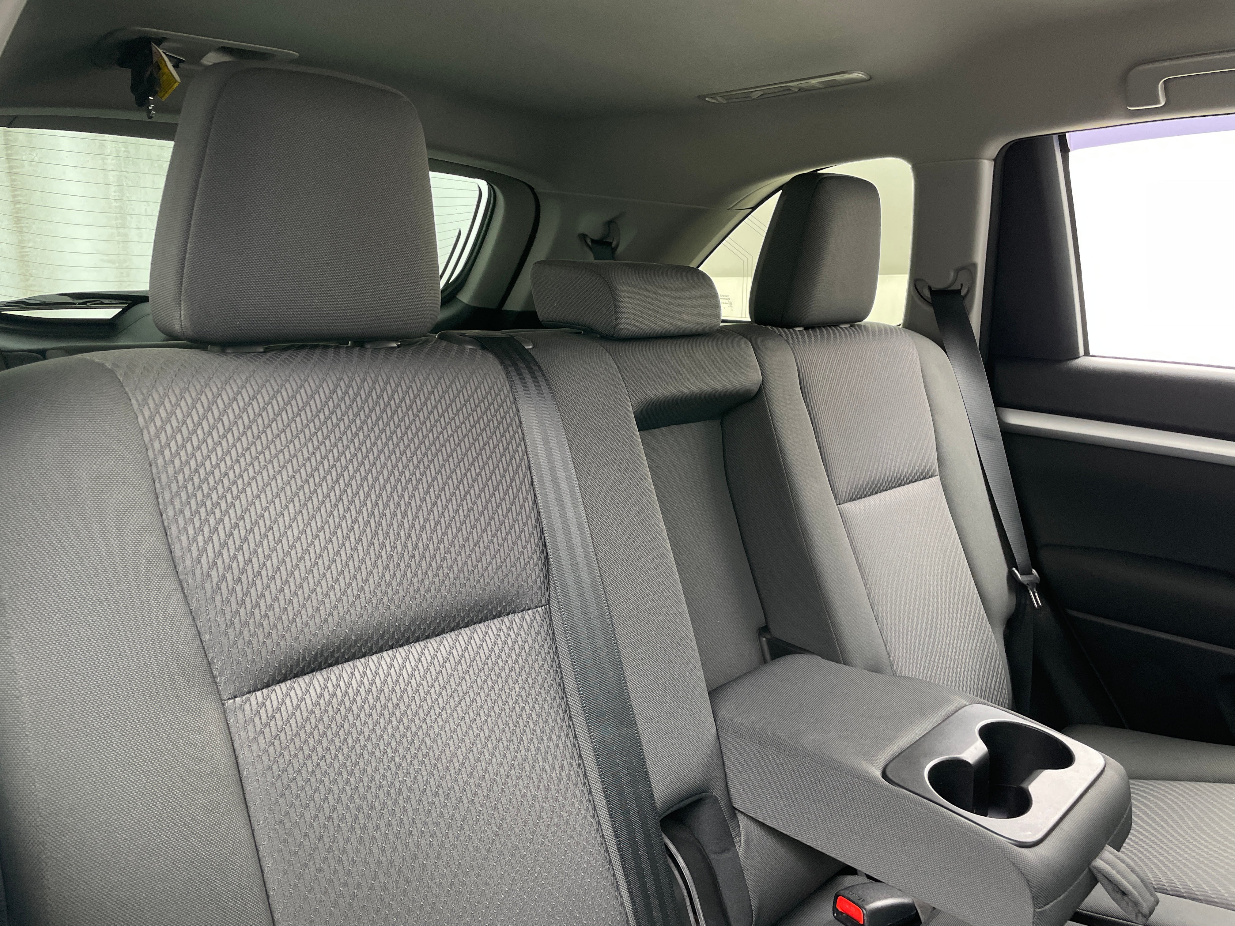 2017 Toyota Highlander LE 6