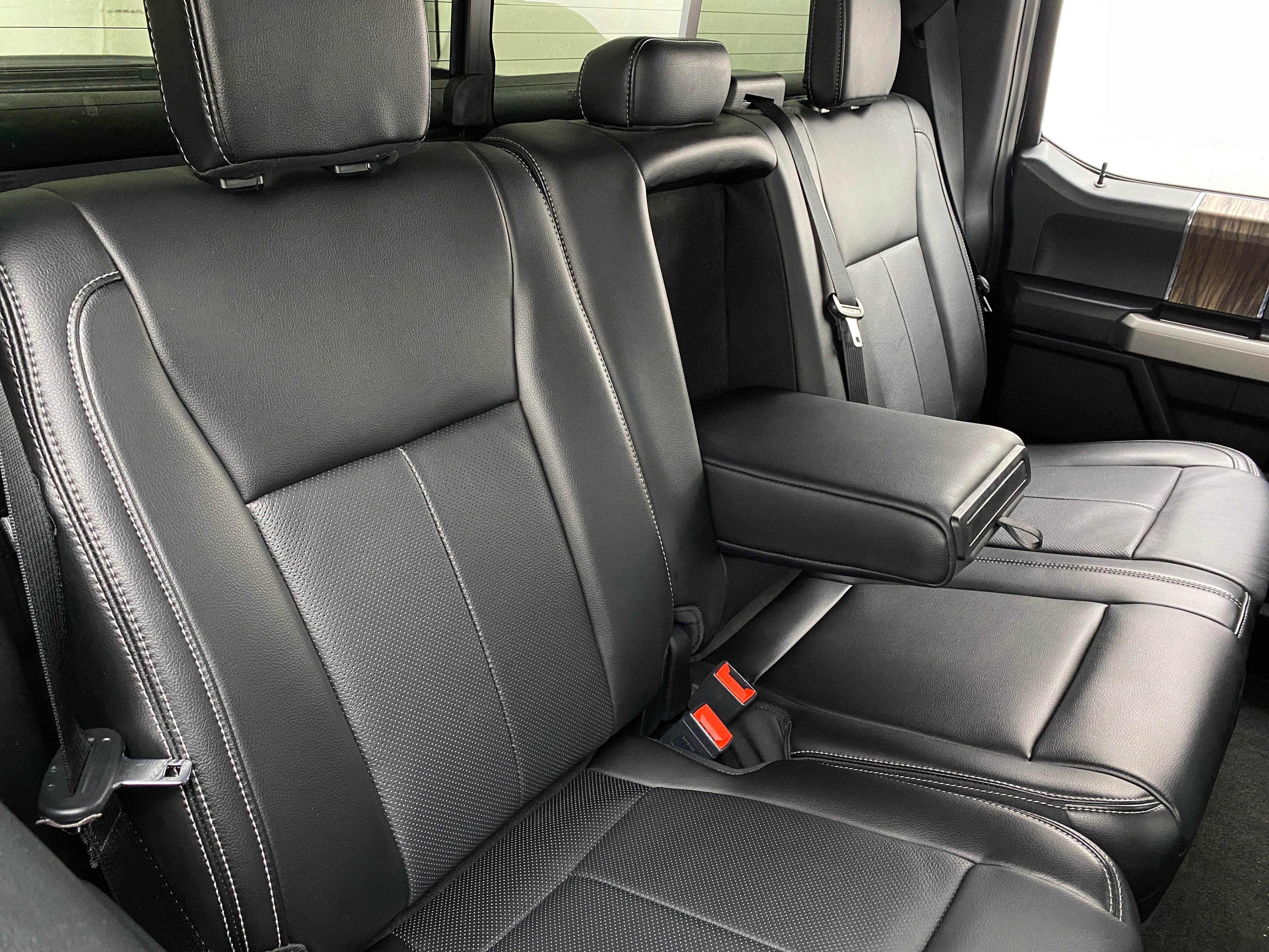2020 Ford Econoline E-150 5