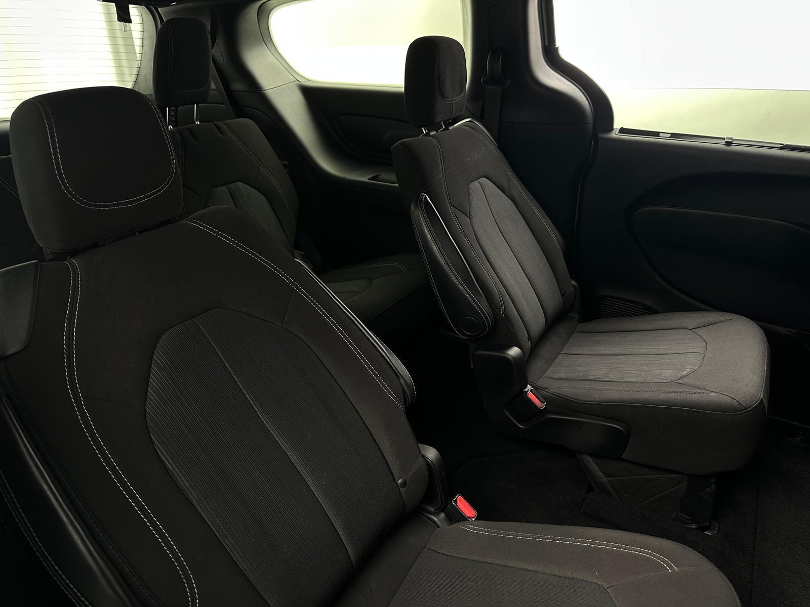 Thumbnail: 2021 Chrysler Pacifica - 6