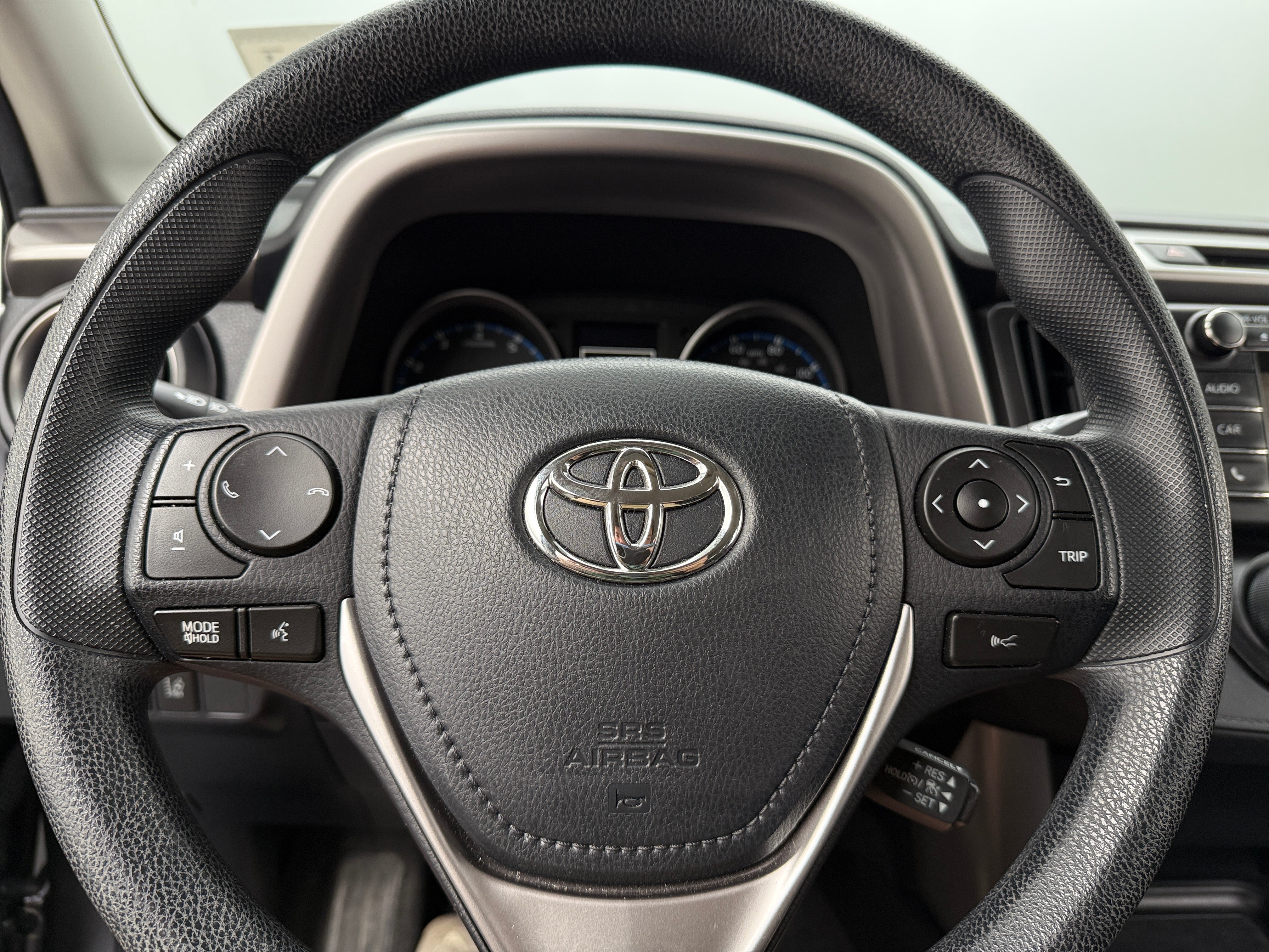 2018 Toyota RAV4 LE 5