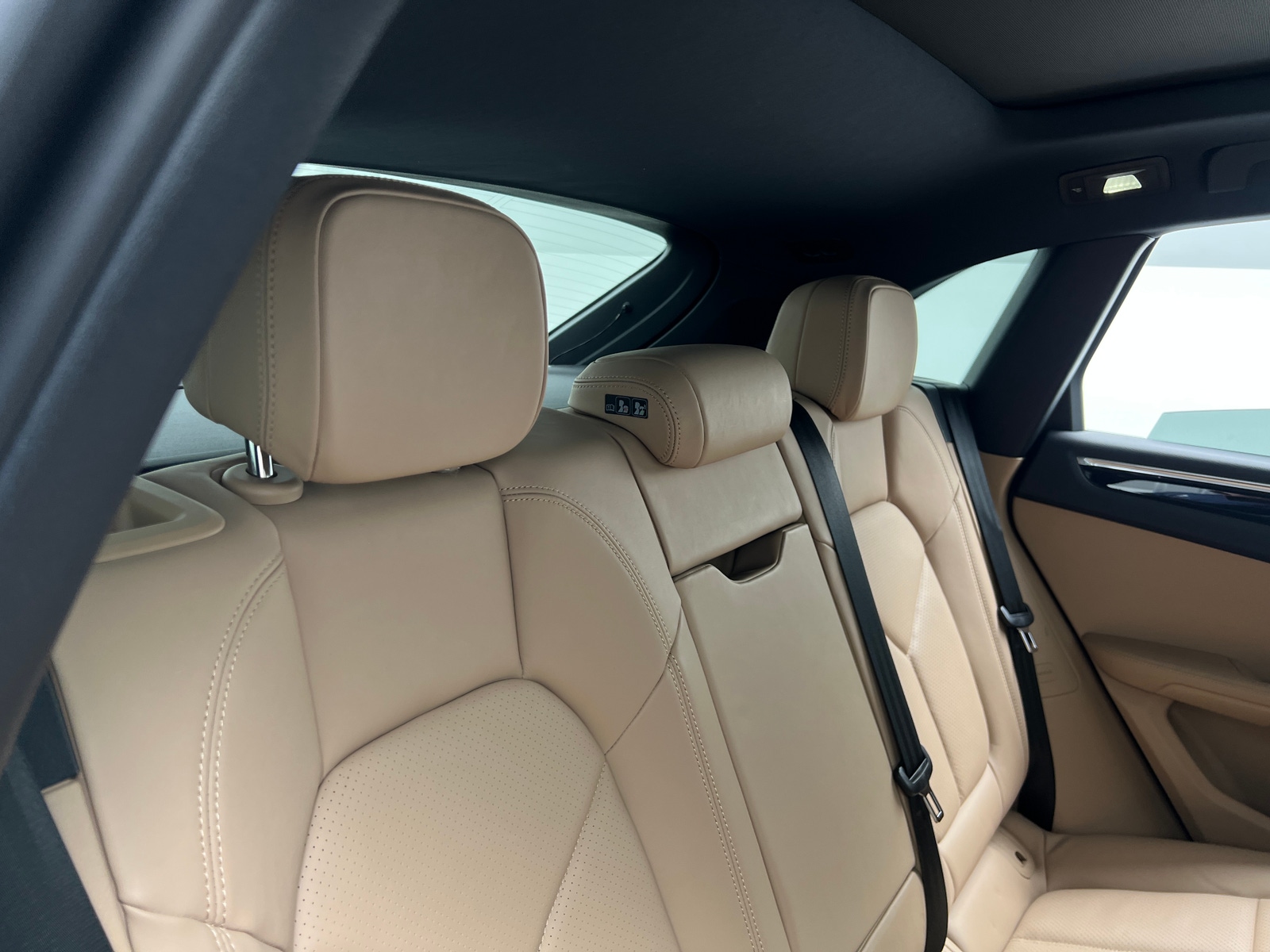 Thumbnail: 2024 Porsche Macan - 5
