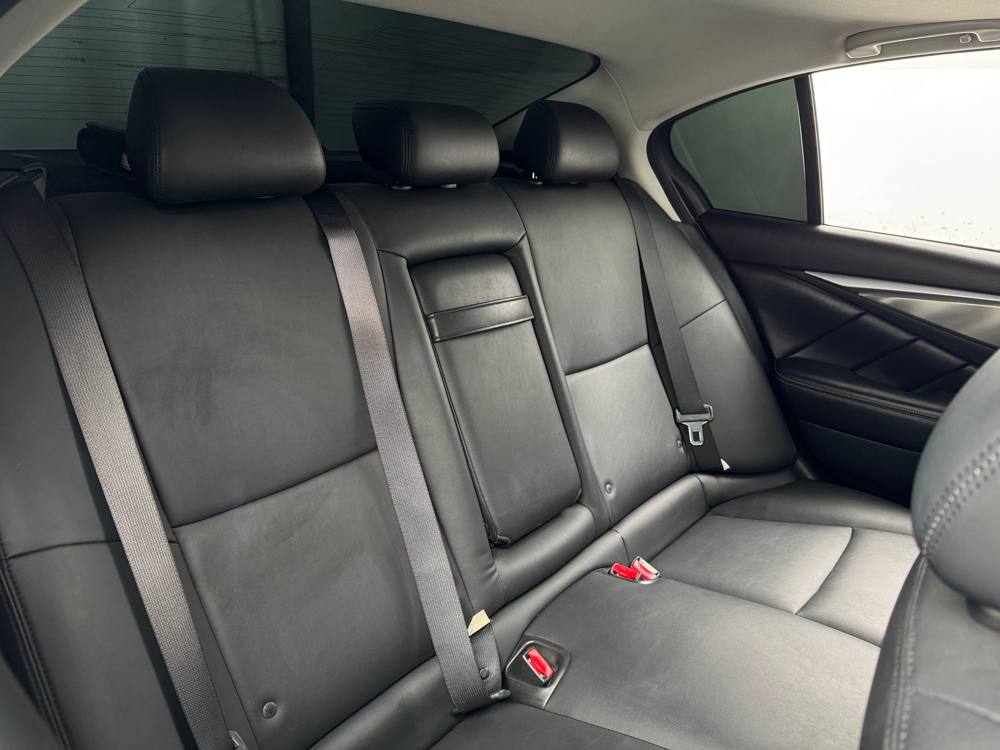2015 INFINITI Q50  5