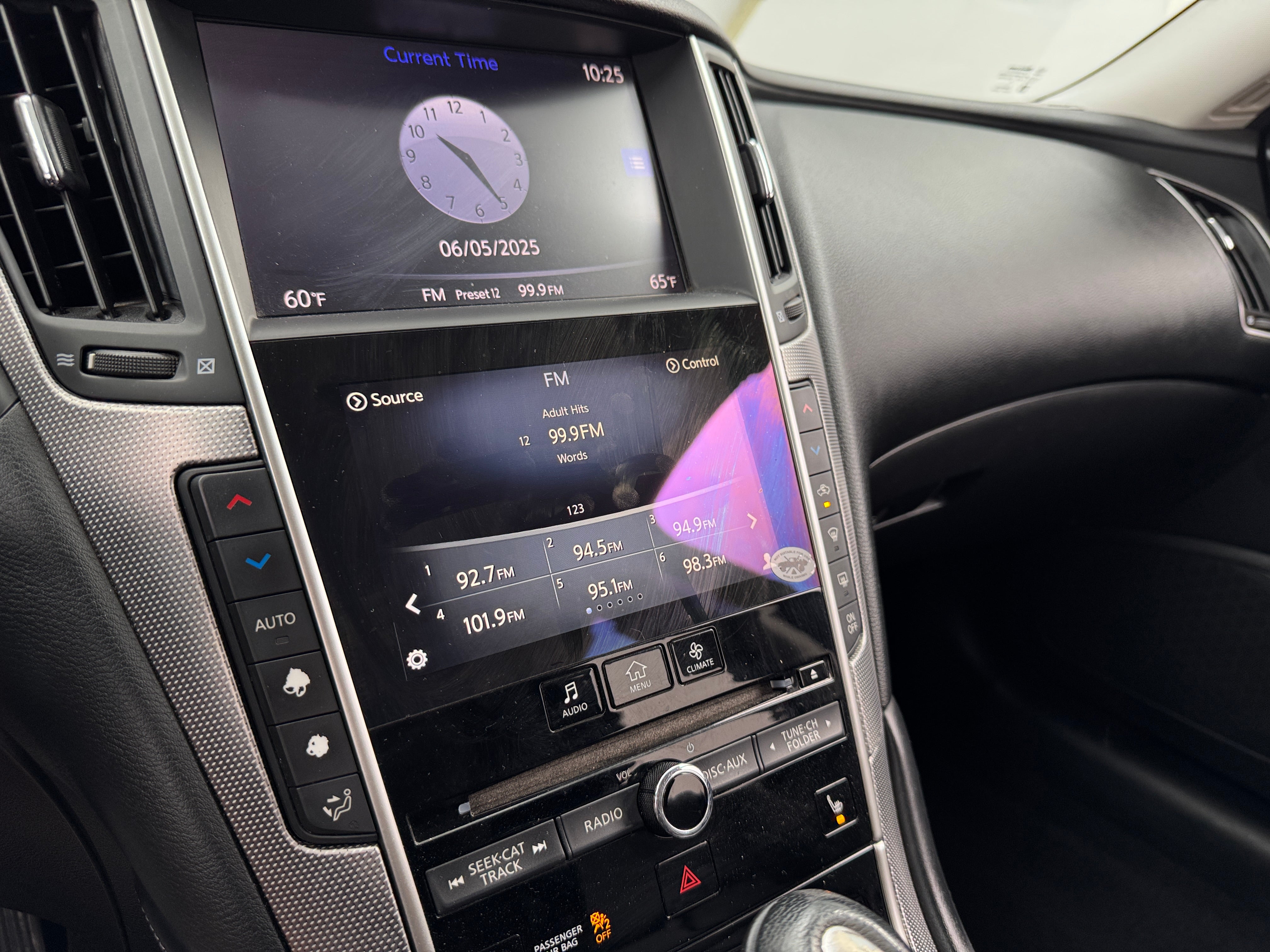 2015 INFINITI Q50  3