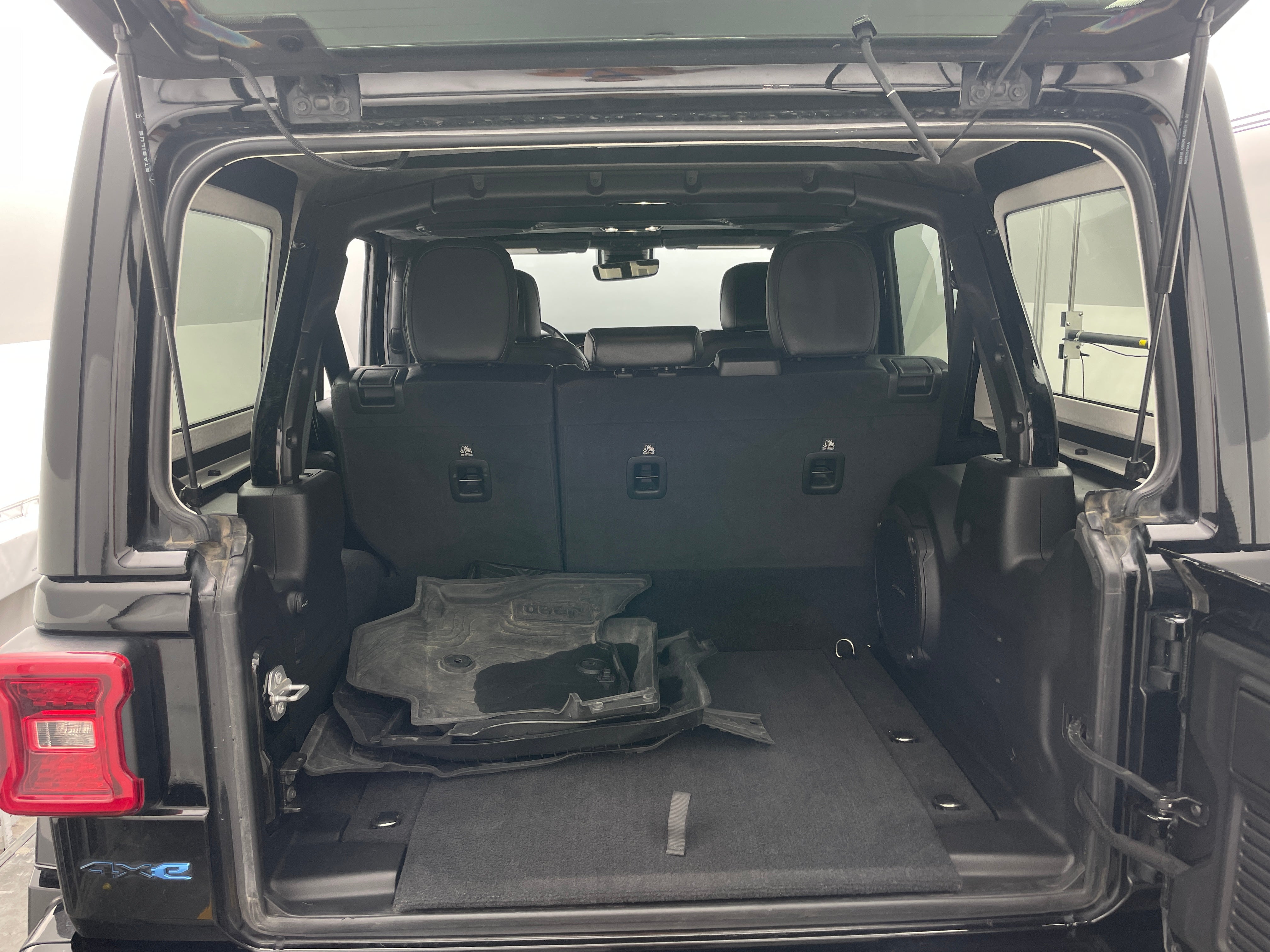 2021 Jeep Wrangler Unlimited Altitude 6