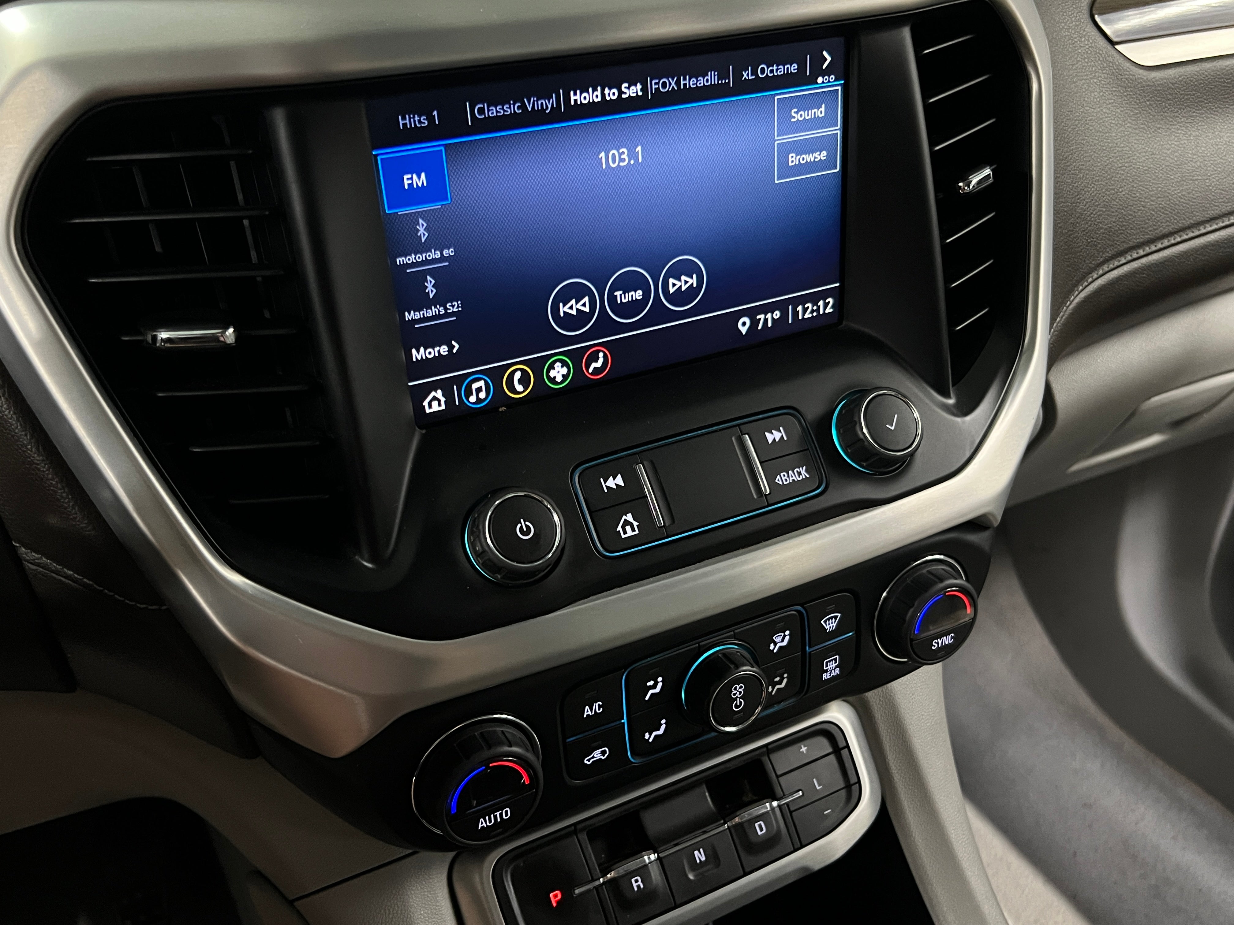 2020 GMC Acadia SLE 4
