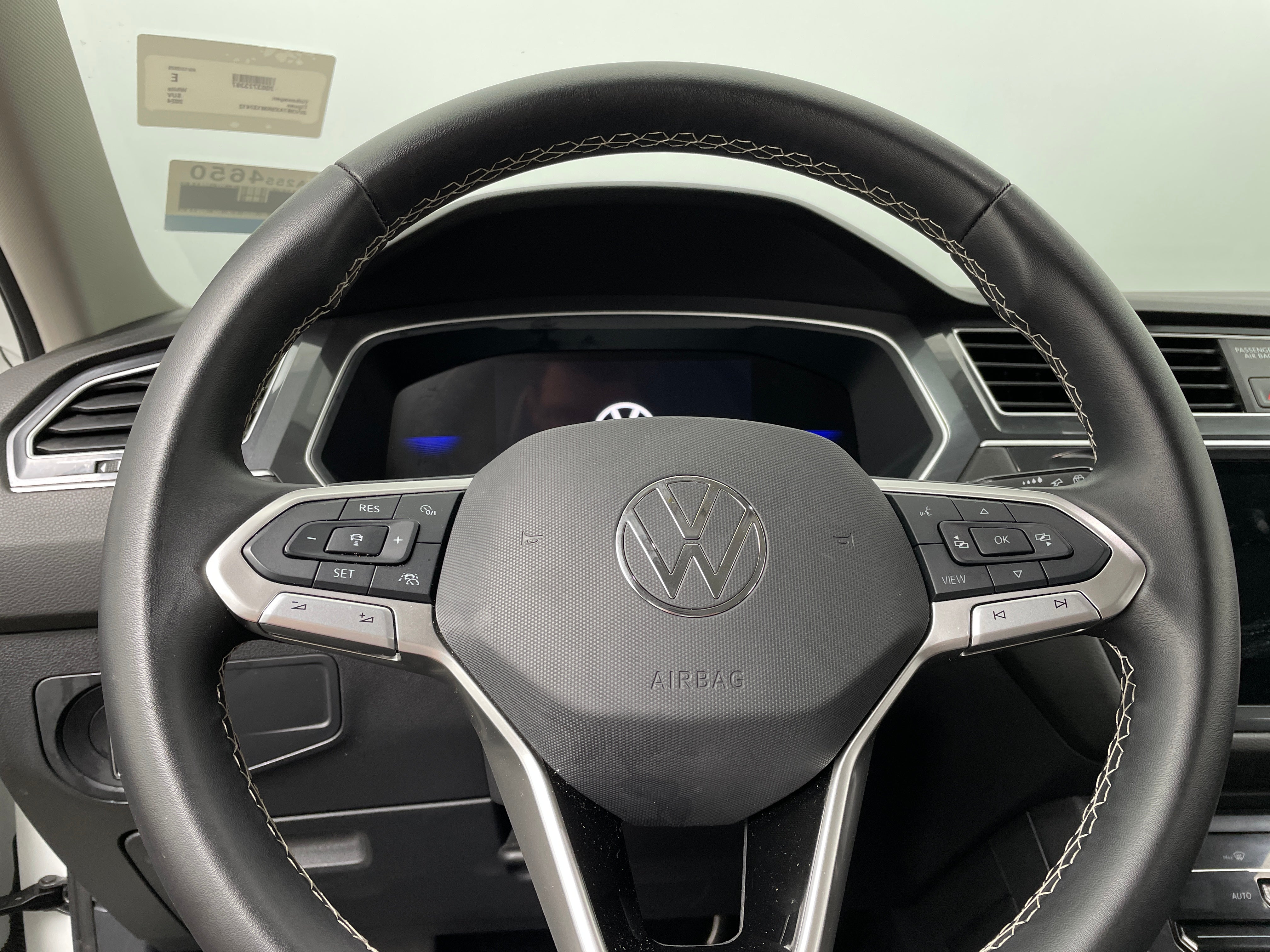 2024 Volkswagen Tiguan SE 4