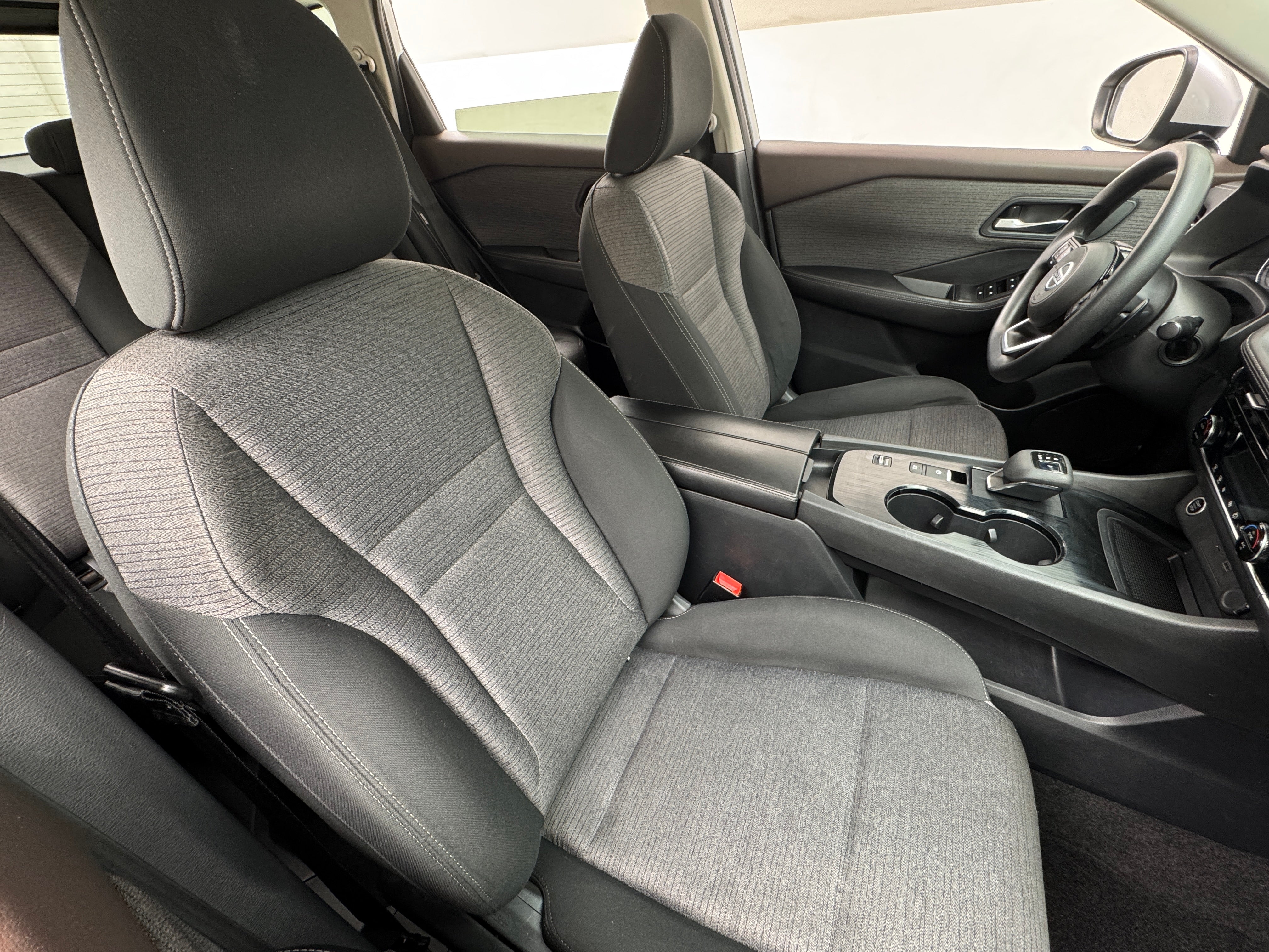 2021 Nissan Rogue SV 2