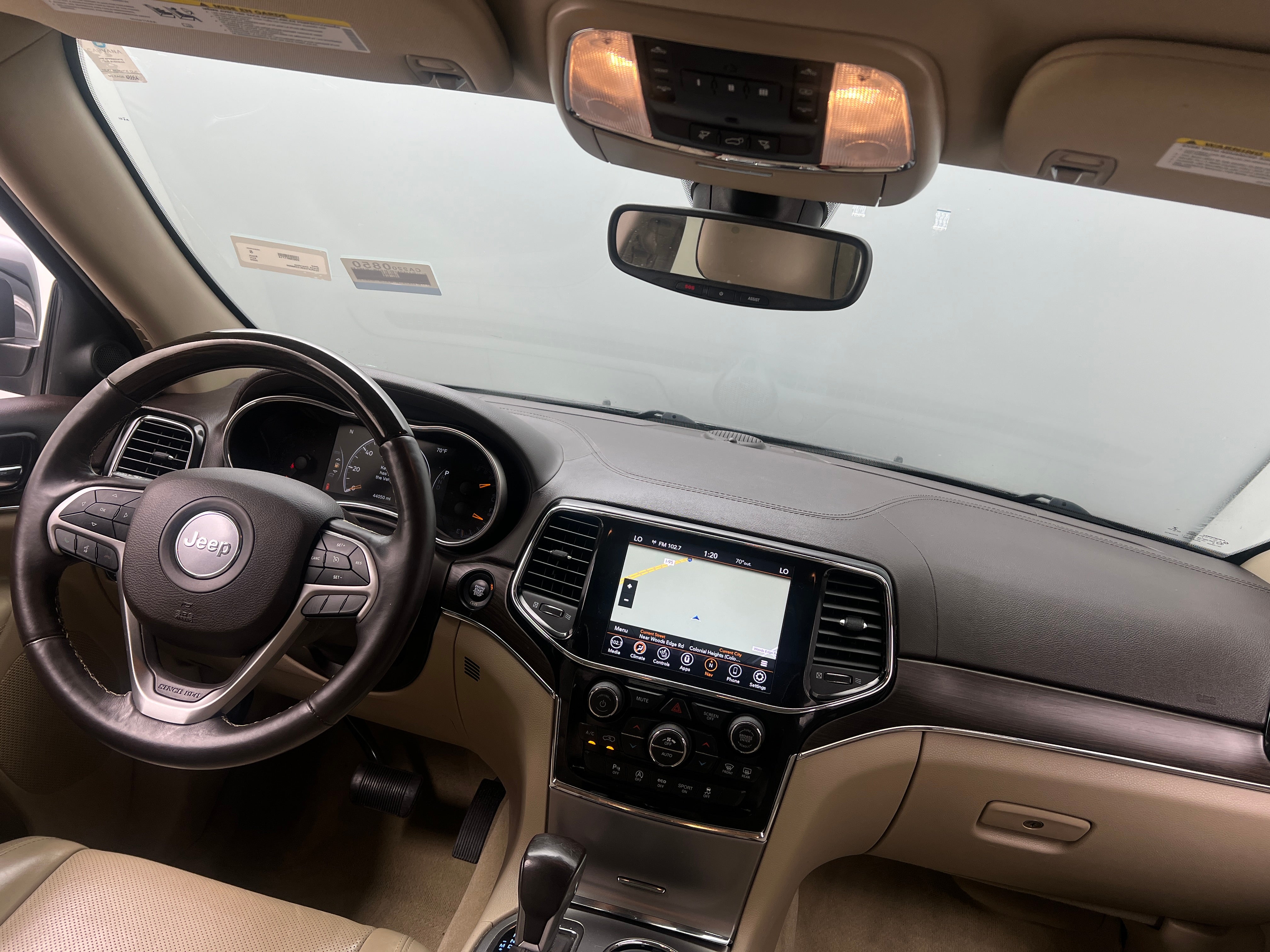 2020 Jeep Grand Cherokee Overland 2
