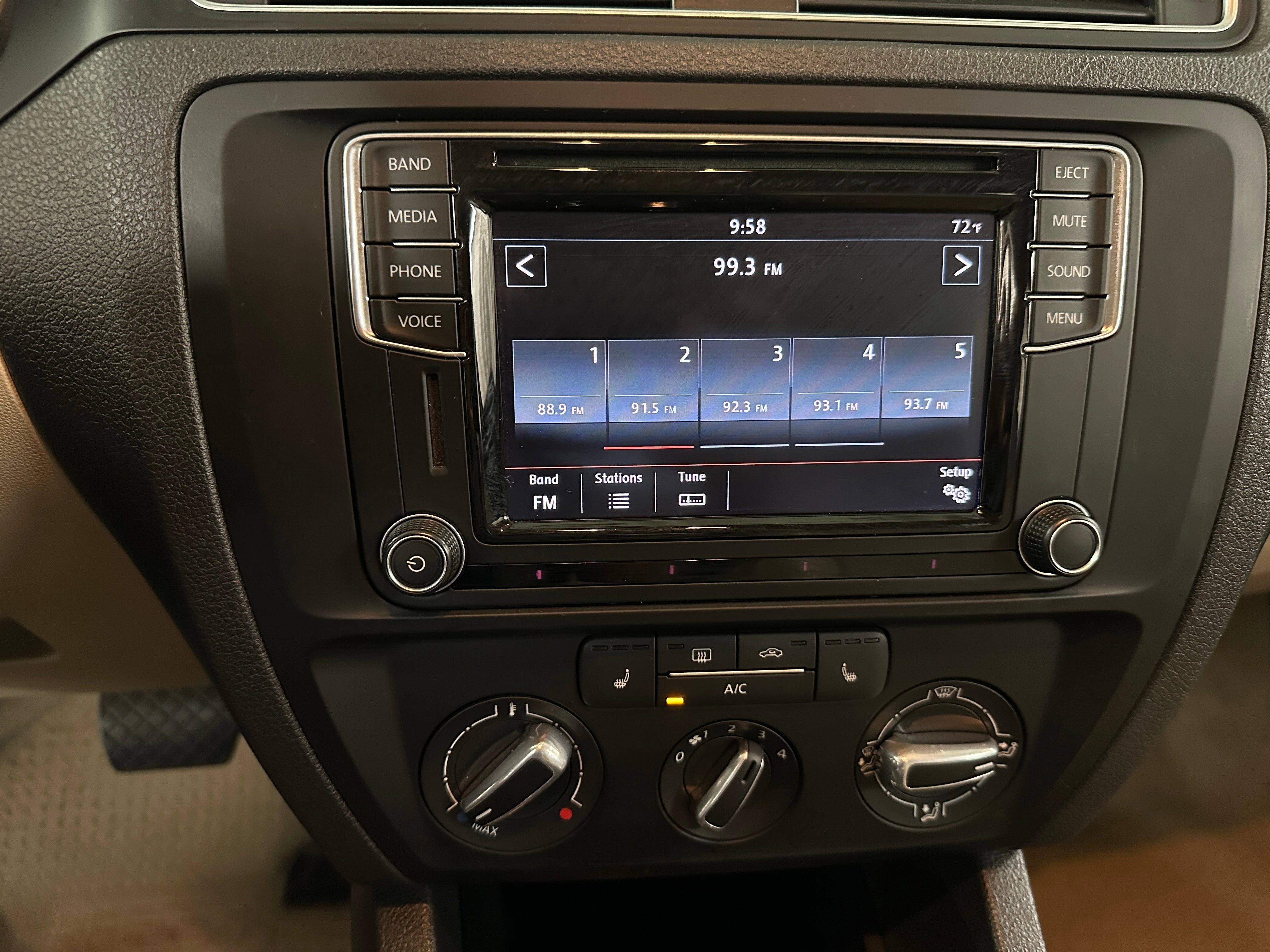 2016 Volkswagen Jetta SE 4