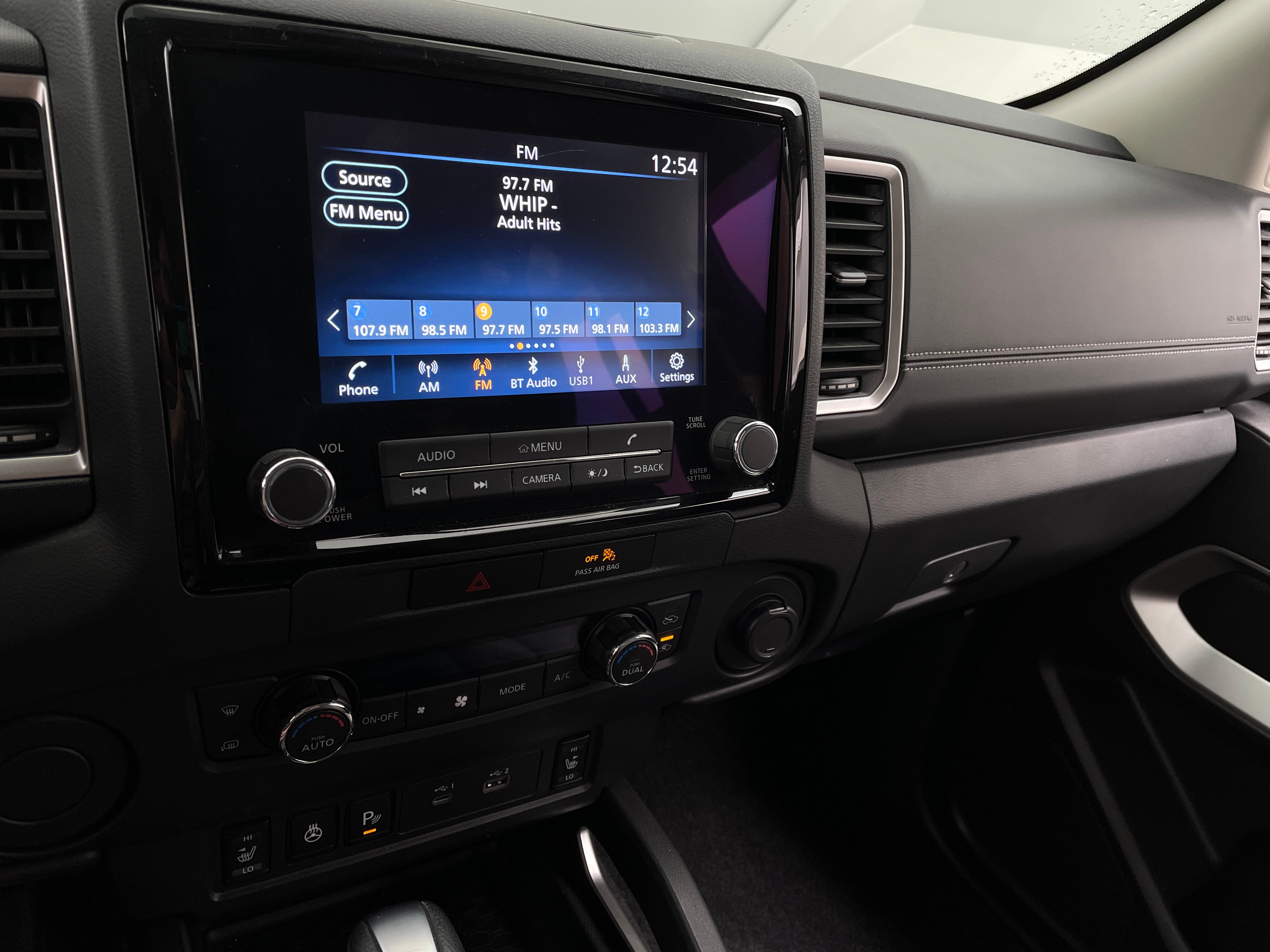 2022 Nissan Frontier SV 4