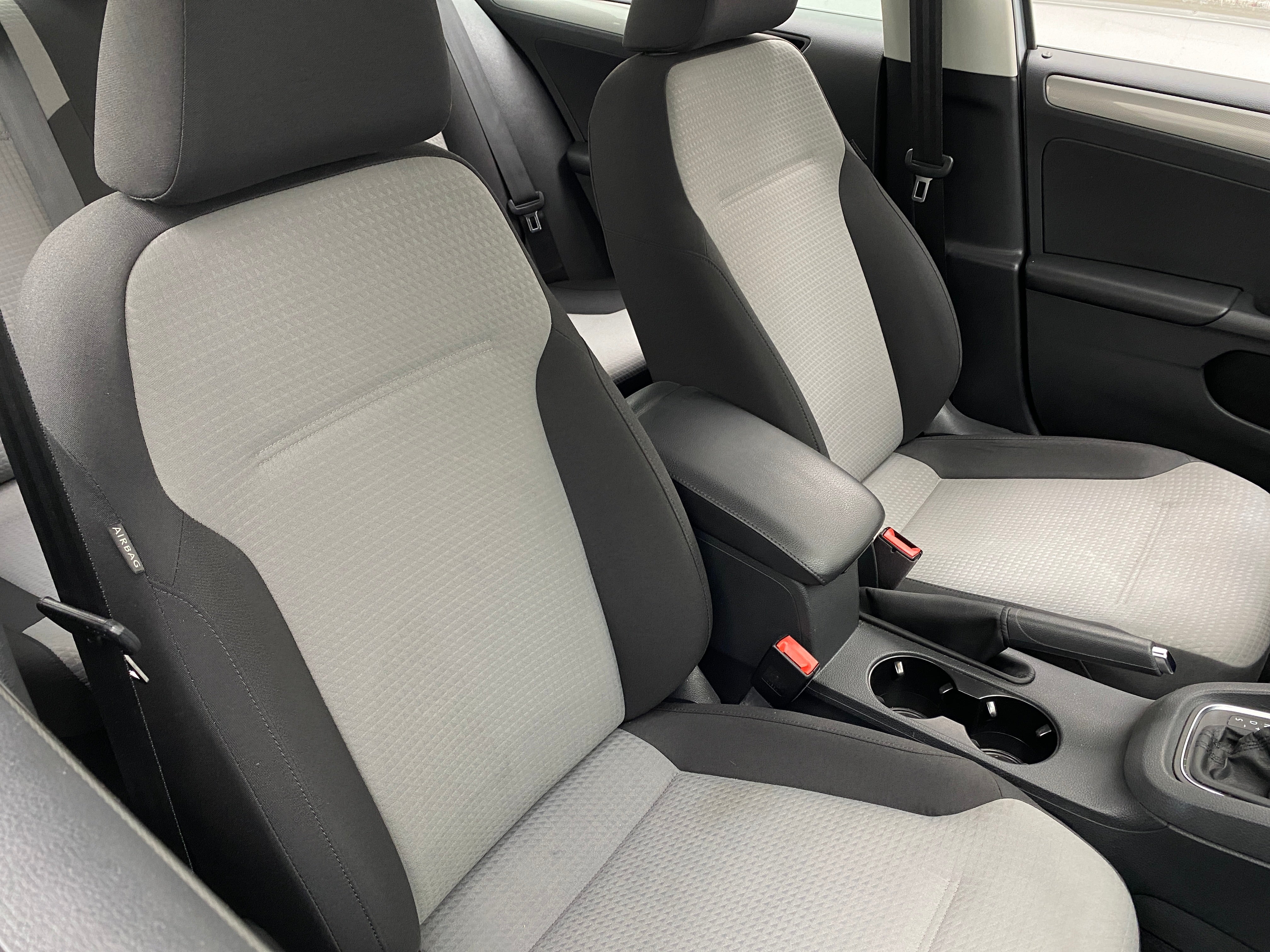 2017 Volkswagen Jetta S 2