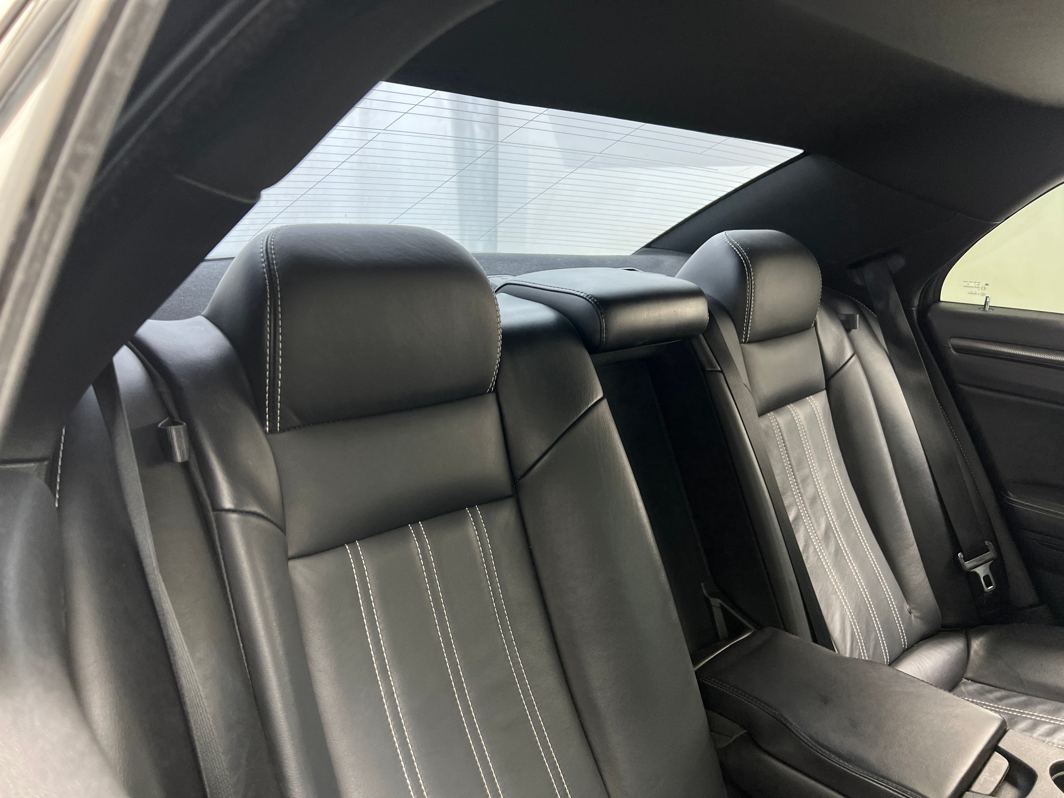 2014 Chrysler 300 S 5