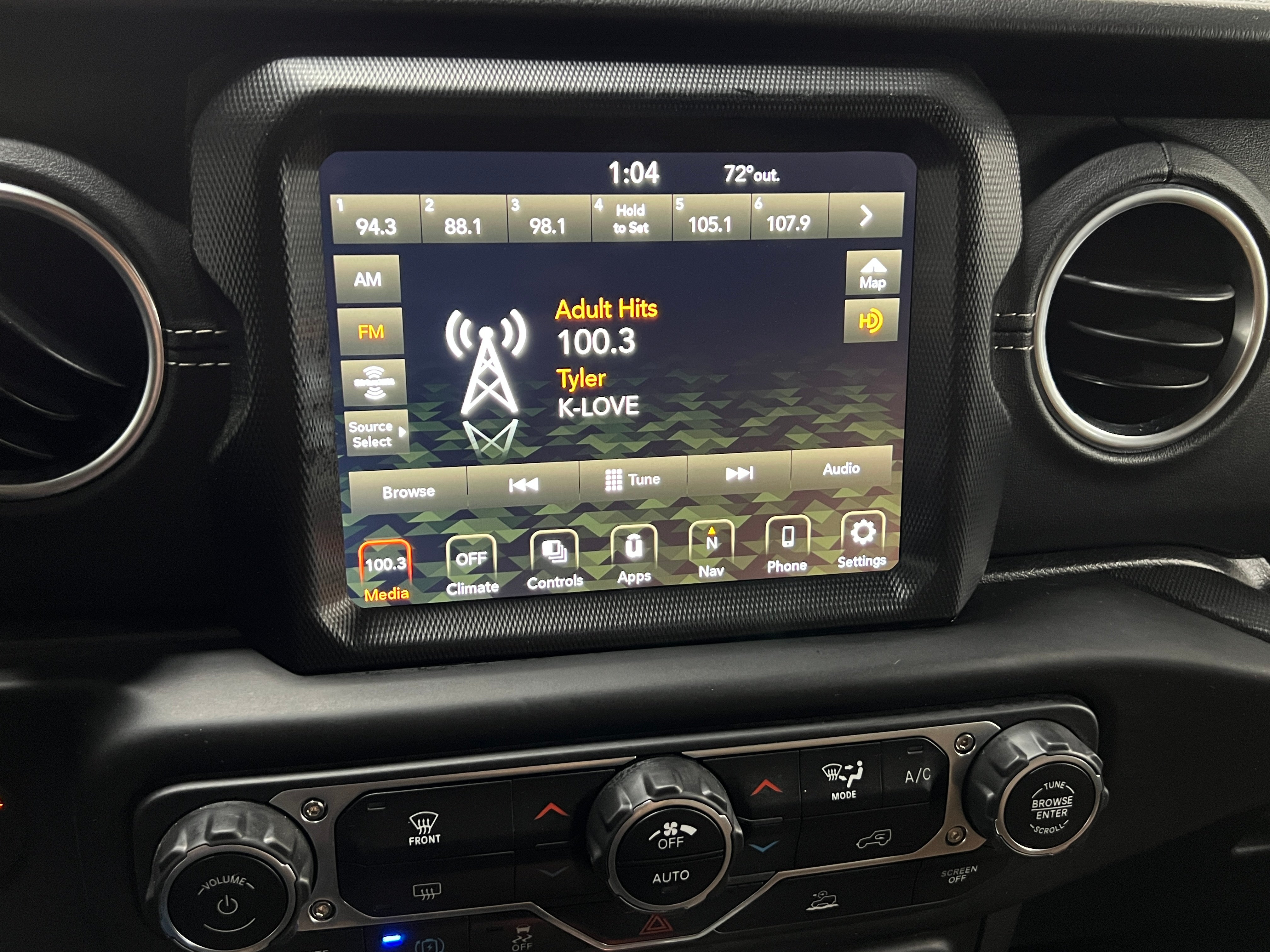 2022 Jeep Wrangler Unlimited Rubicon 4xe 3