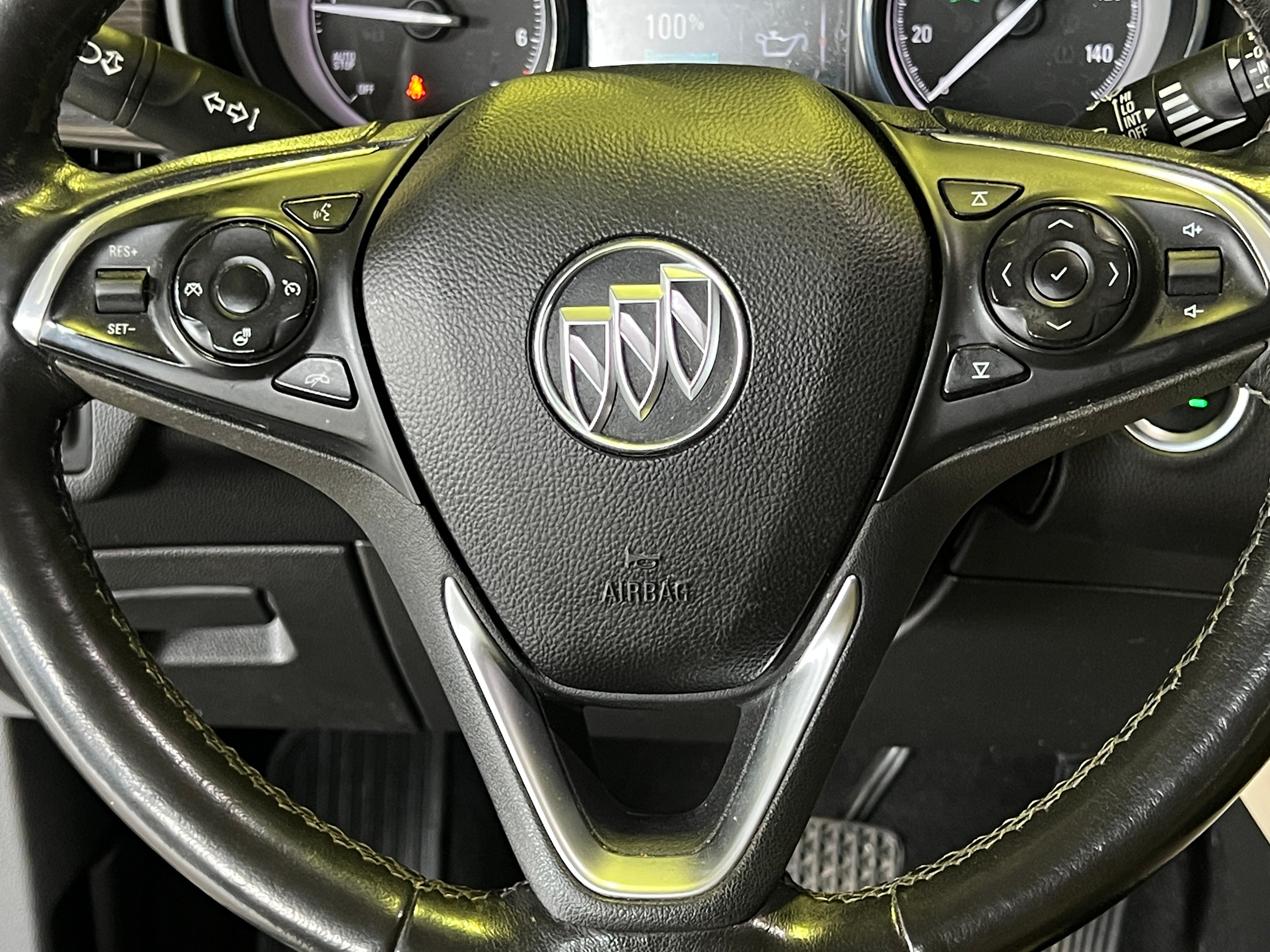 2020 Buick Envision Essence 4