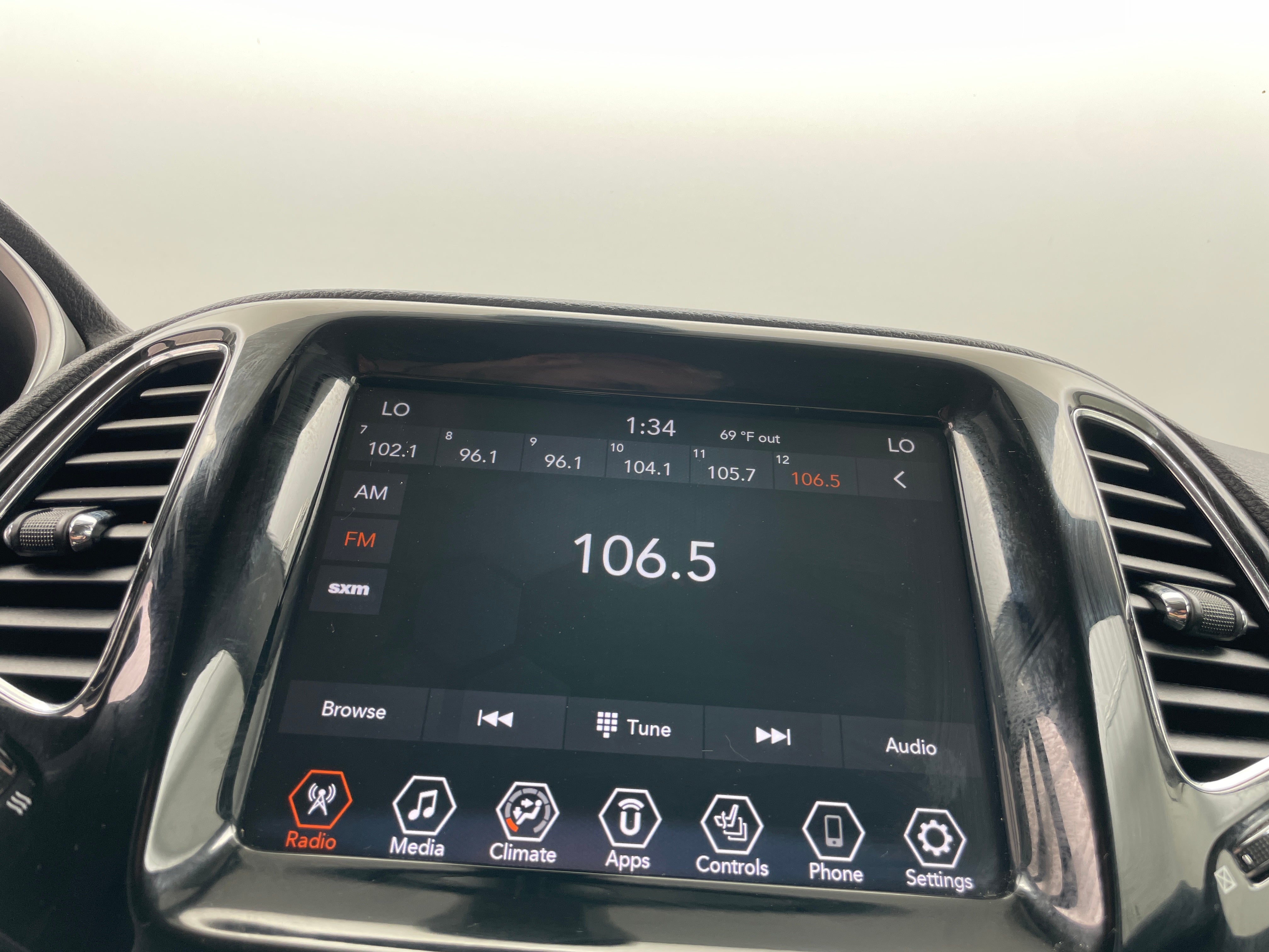 2020 Jeep Compass Limited 3