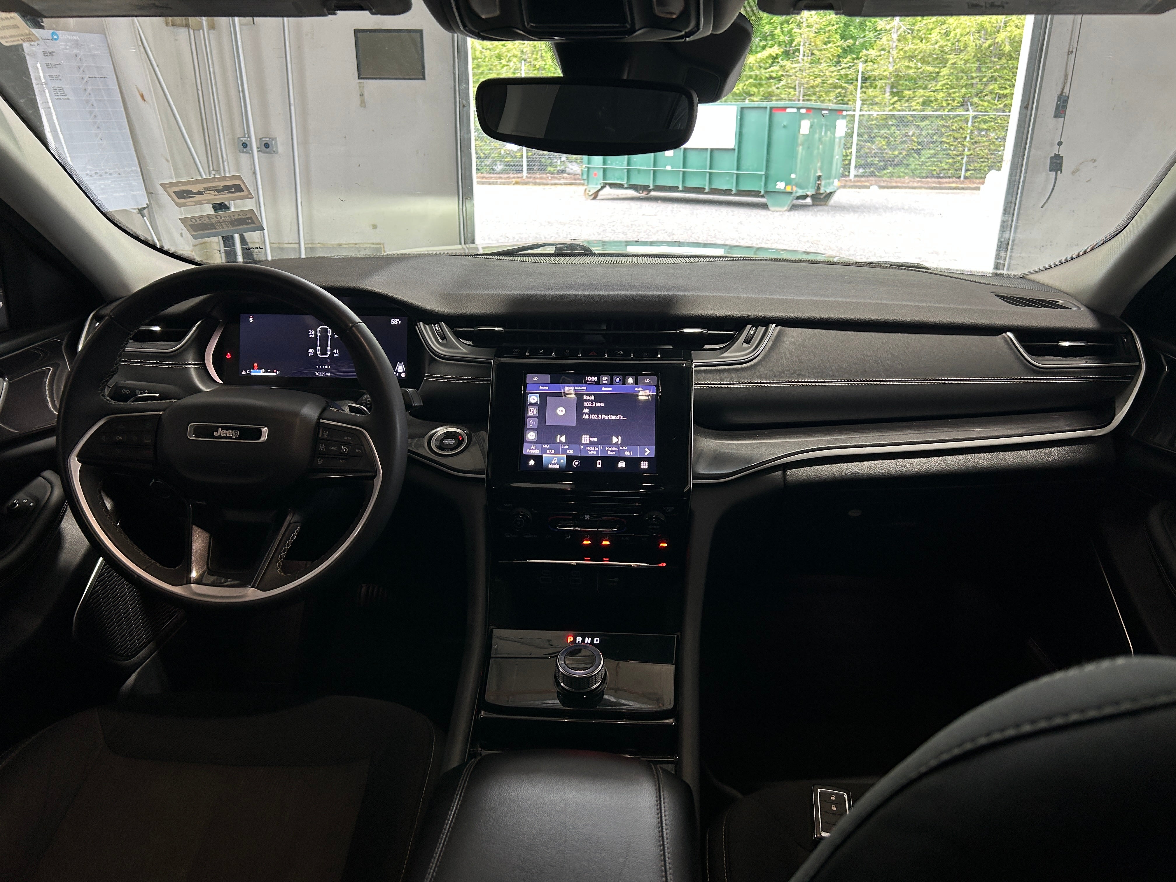 2022 Jeep Grand Cherokee L Laredo 3