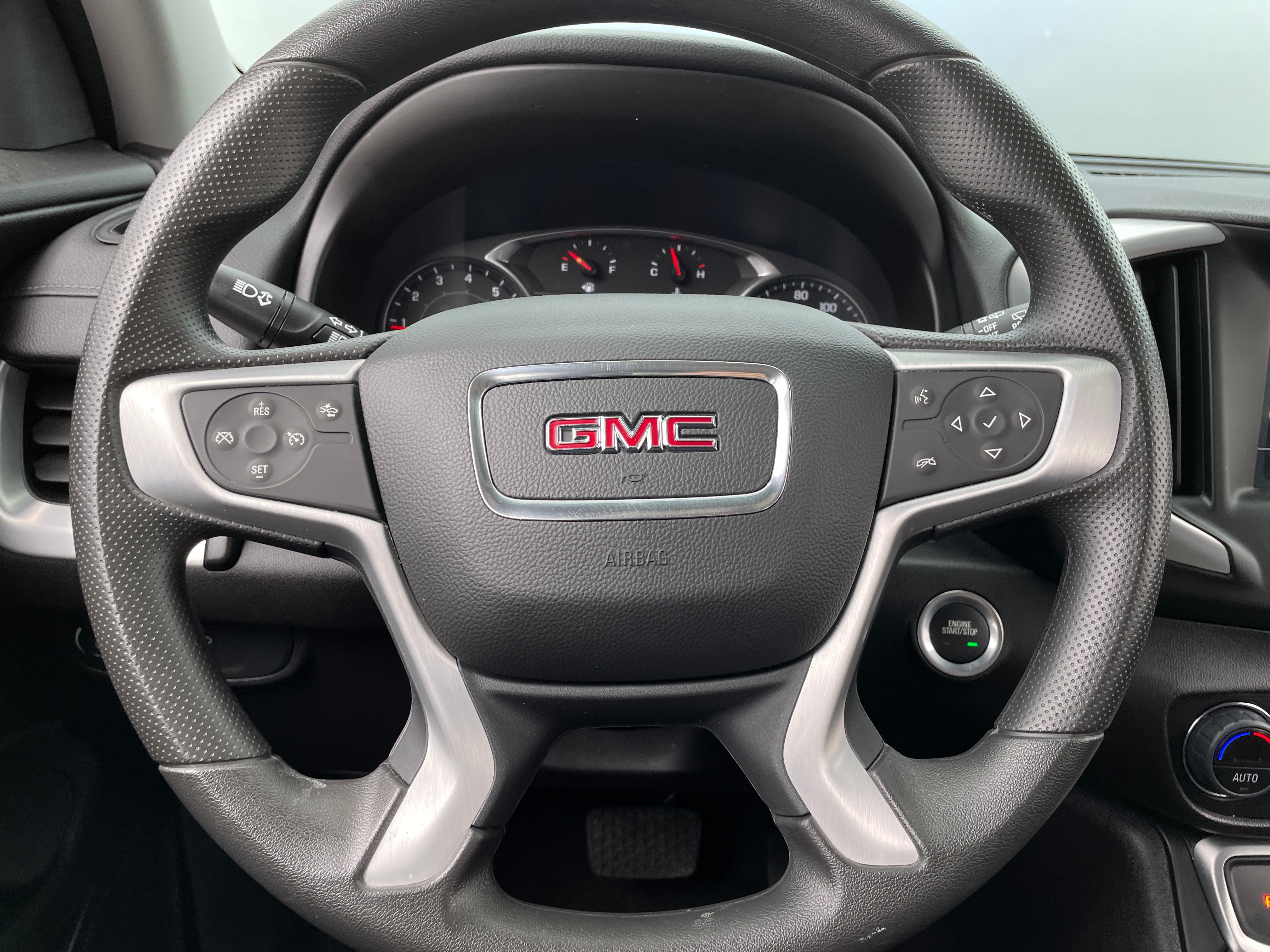 2024 GMC Terrain SLE 5