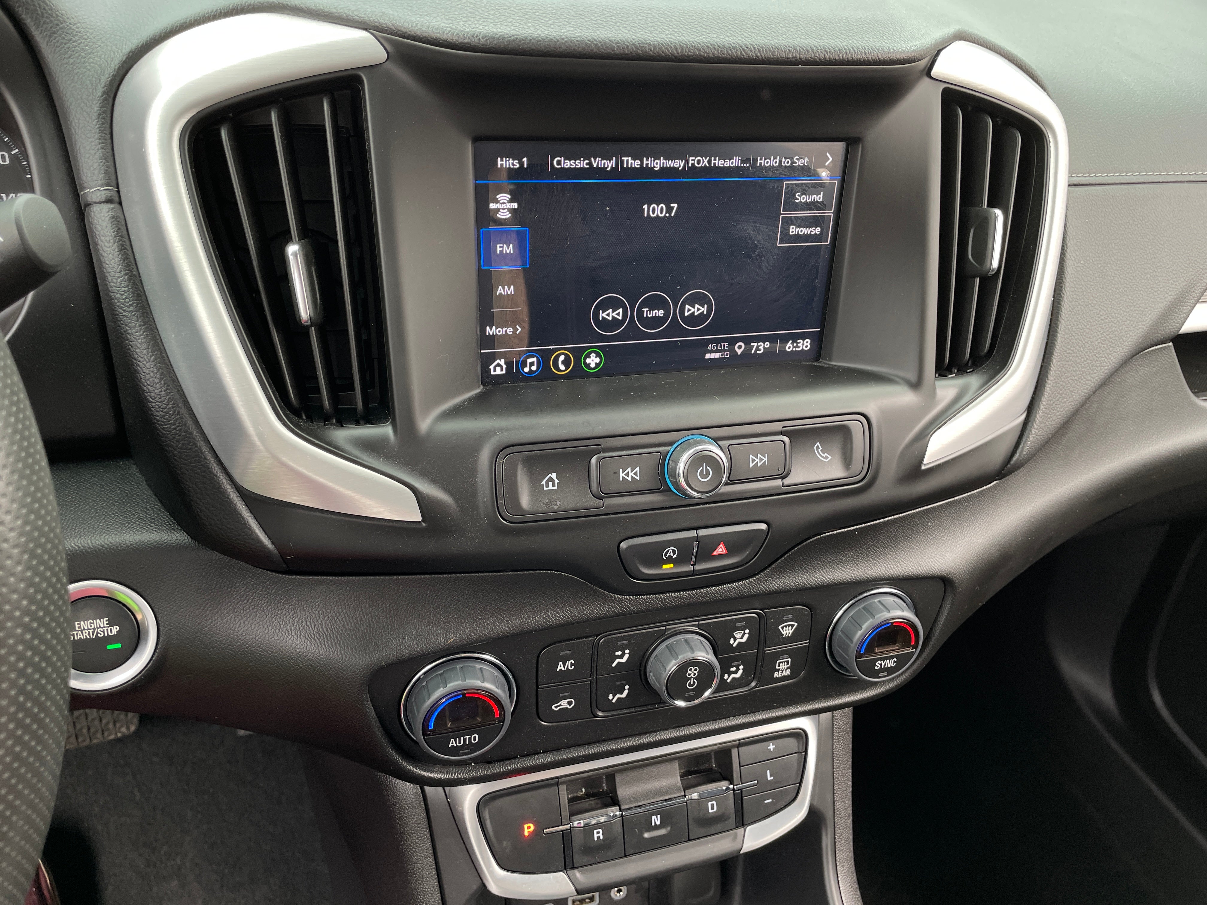 2024 GMC Terrain SLE 4