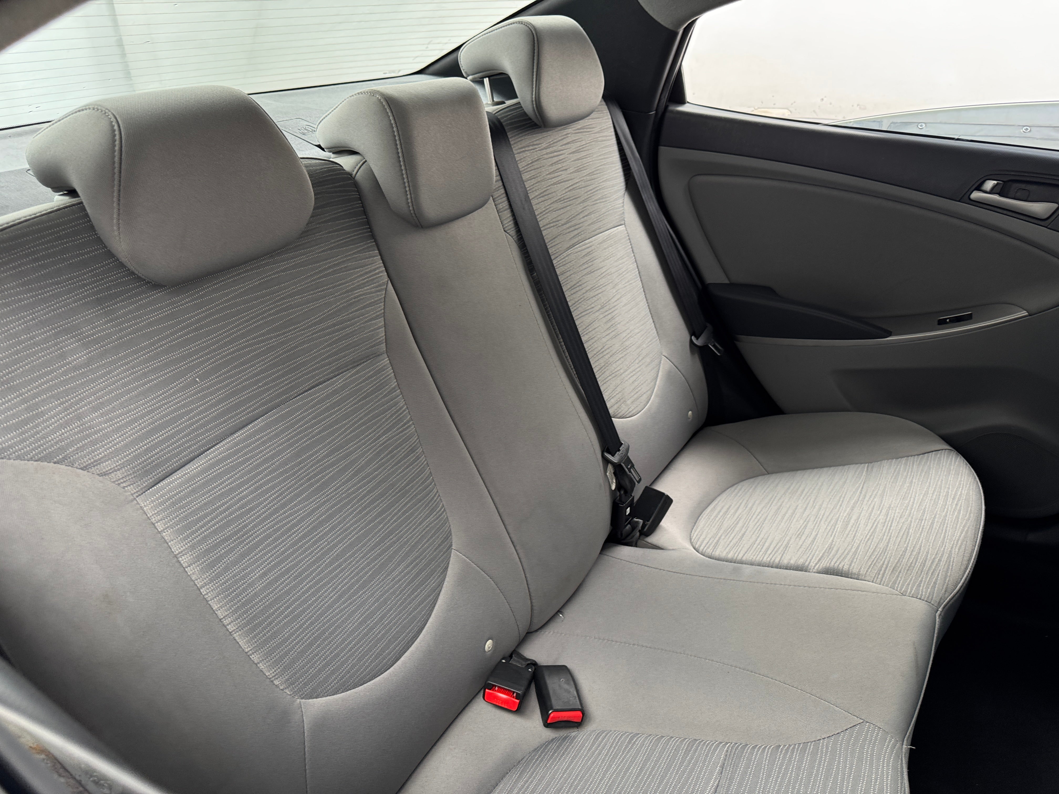 2015 Hyundai Accent GLS 6