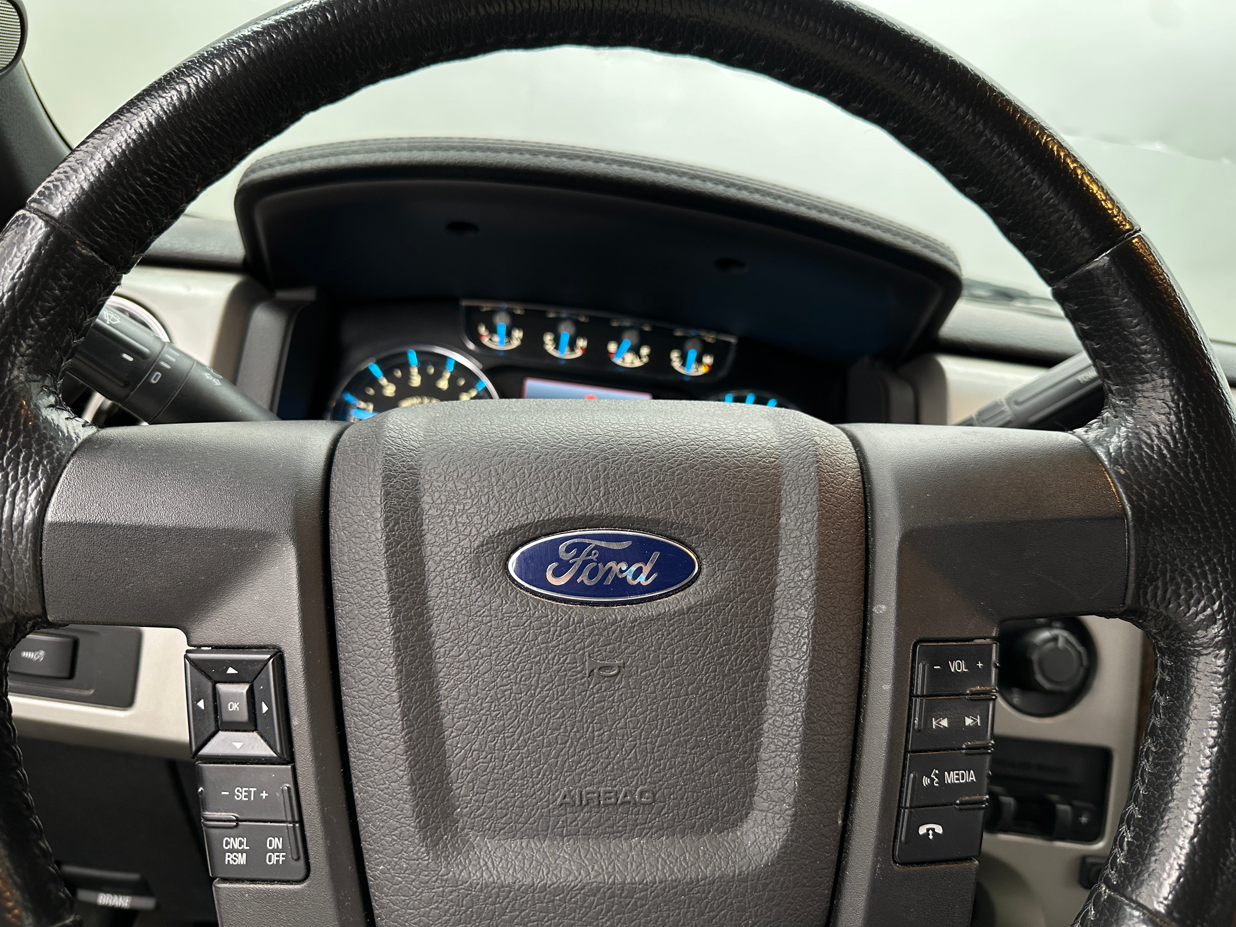 2014 Ford Econoline E-150 4
