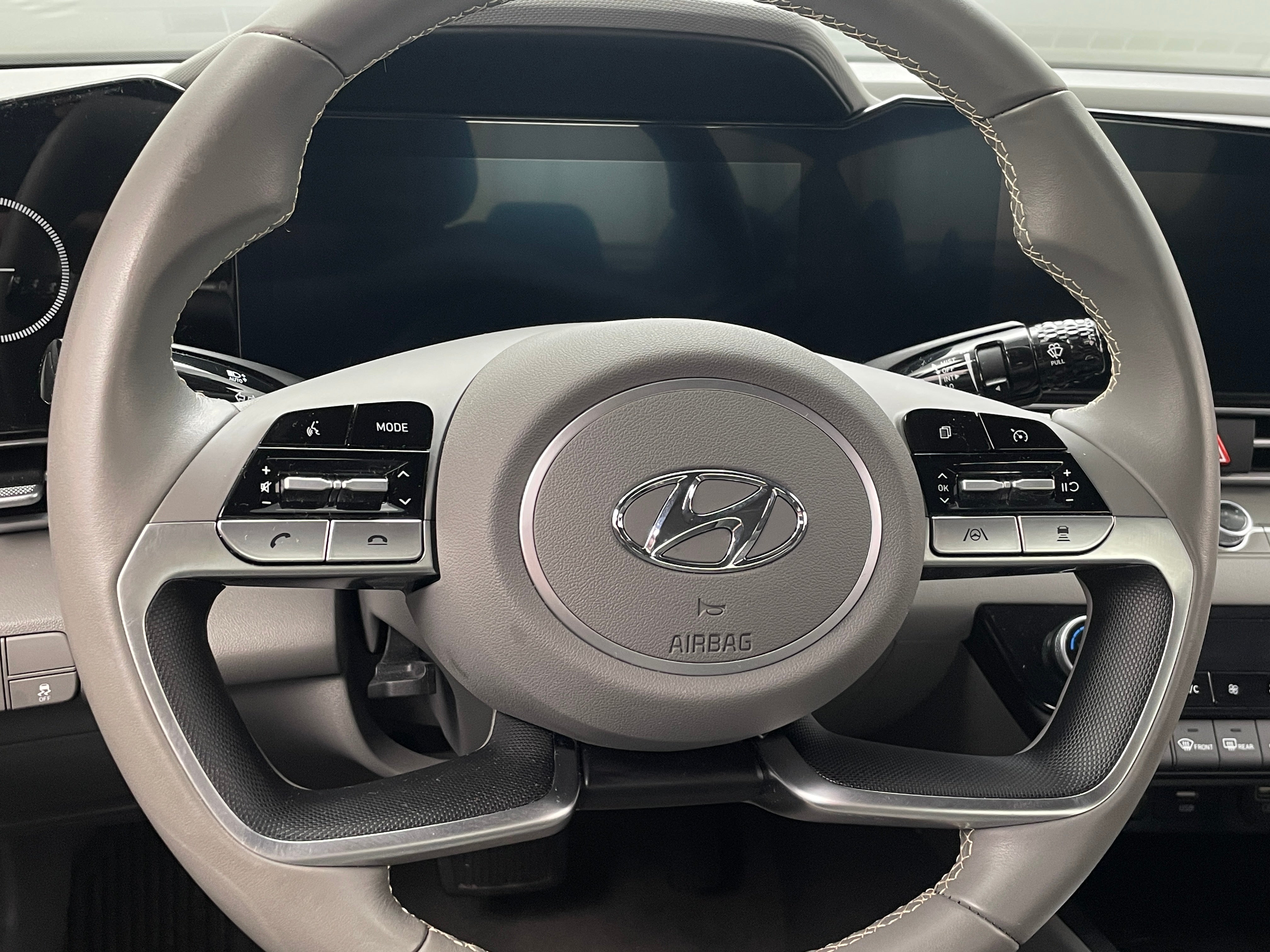 Thumbnail: 2023 Hyundai Elantra - 5